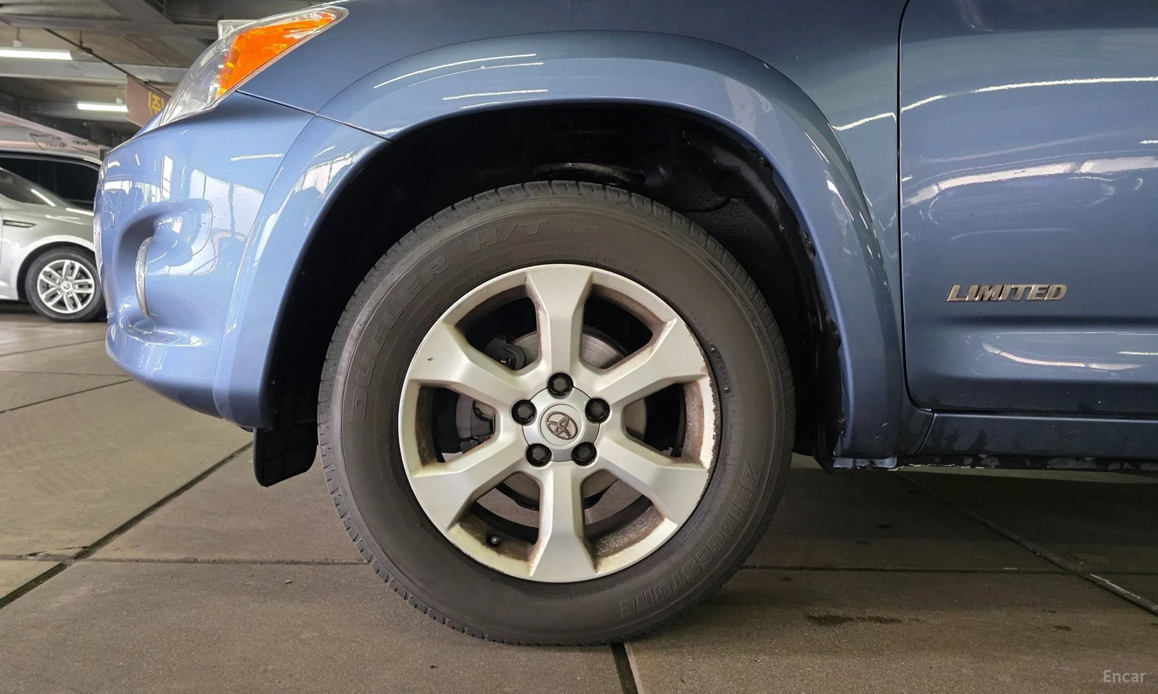 Toyota RAV4 превью 12