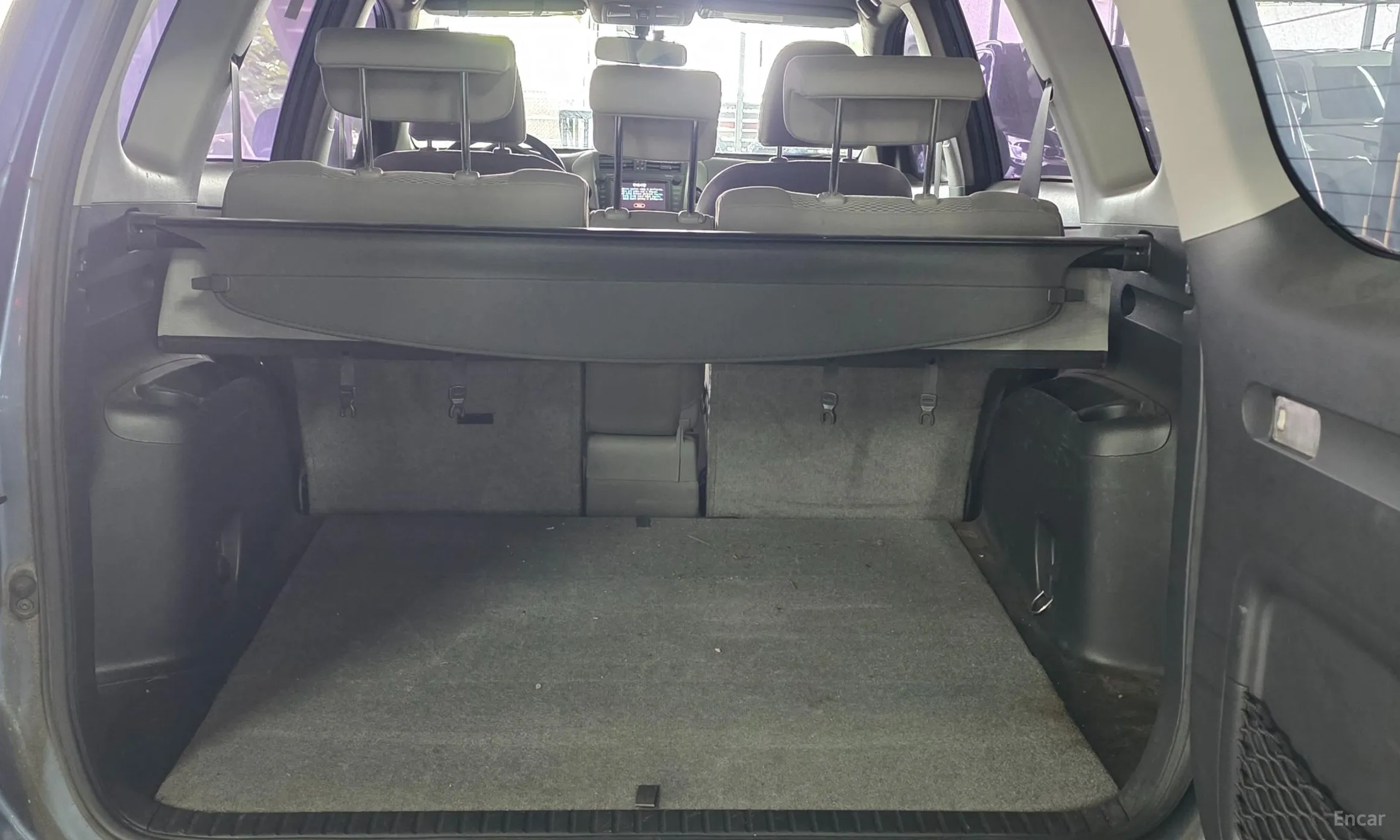 Toyota RAV4 превью 13