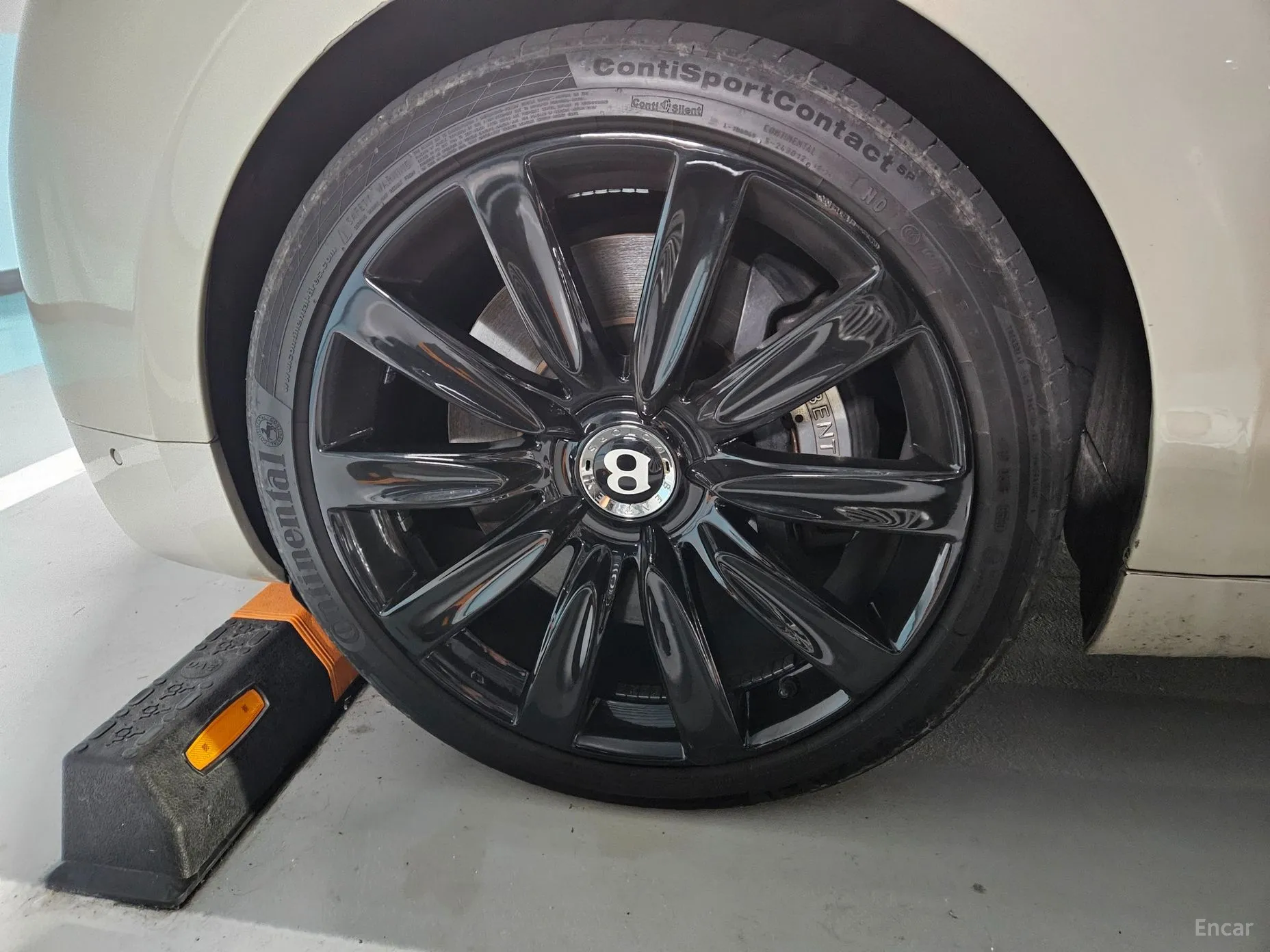 Bentley Flying Spur 2nd Generation превью 11
