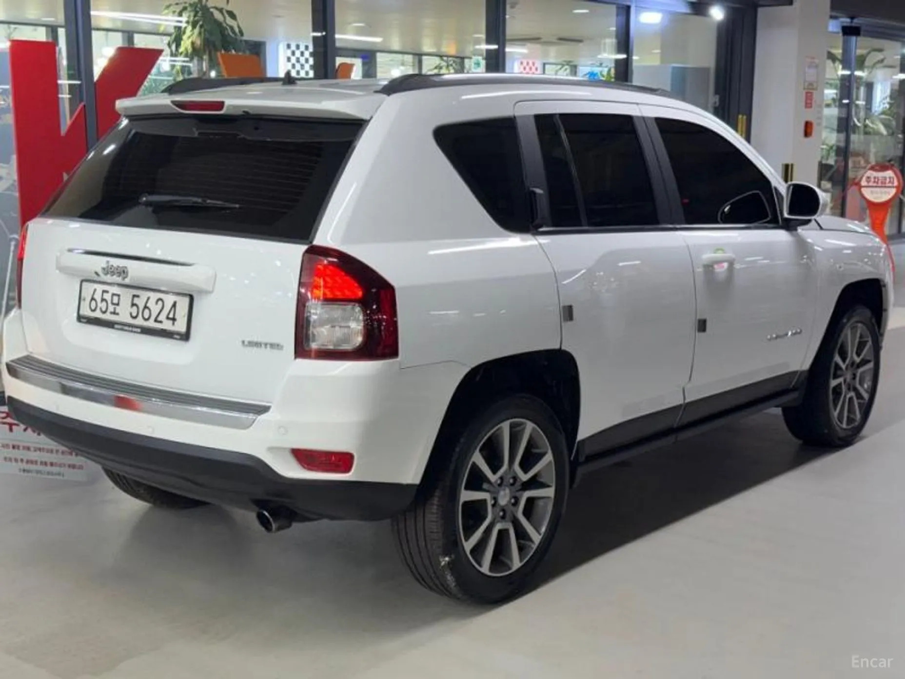 Jeep Compass превью 4