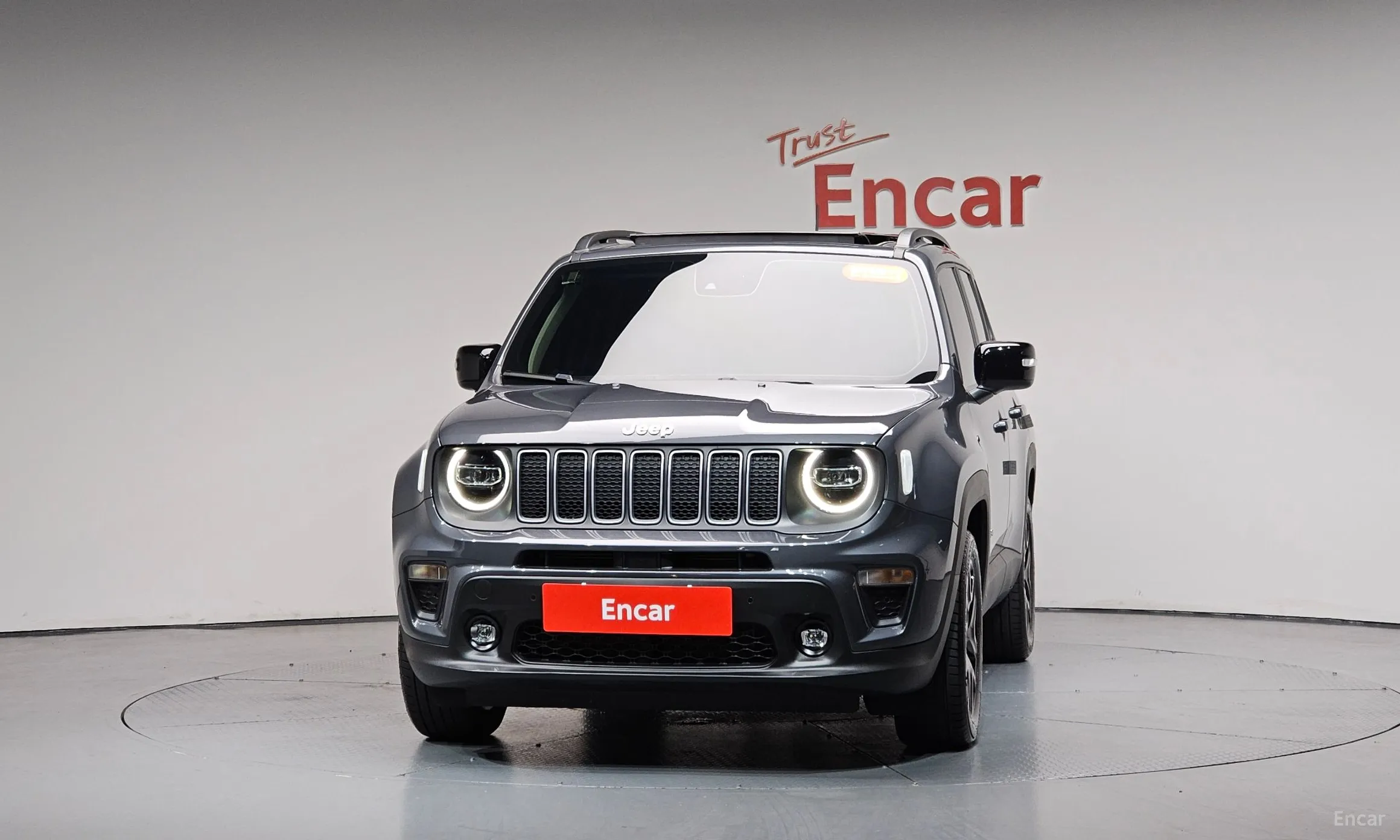 Jeep Renegade превью 3