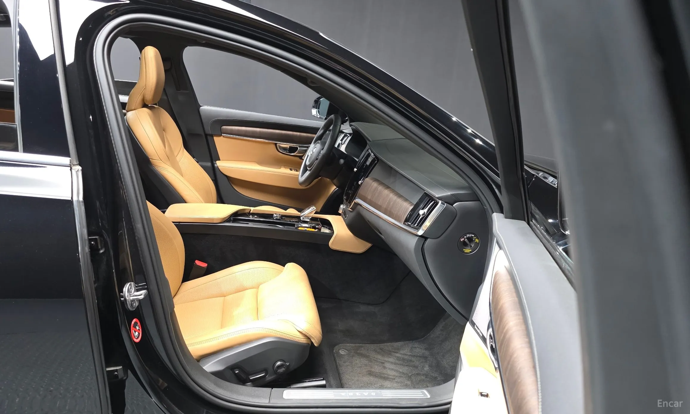 Volvo S90 превью 11