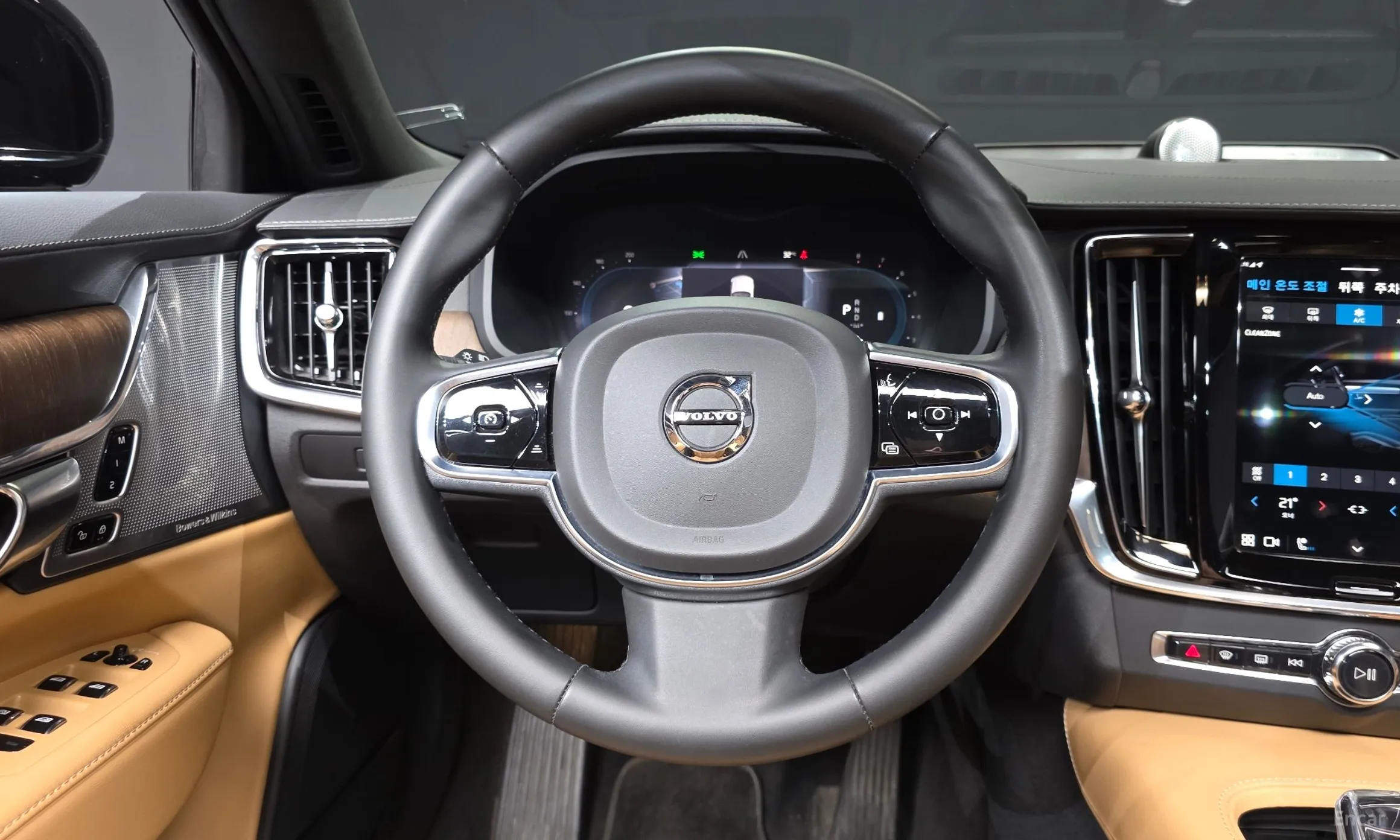 Volvo S90 превью 13