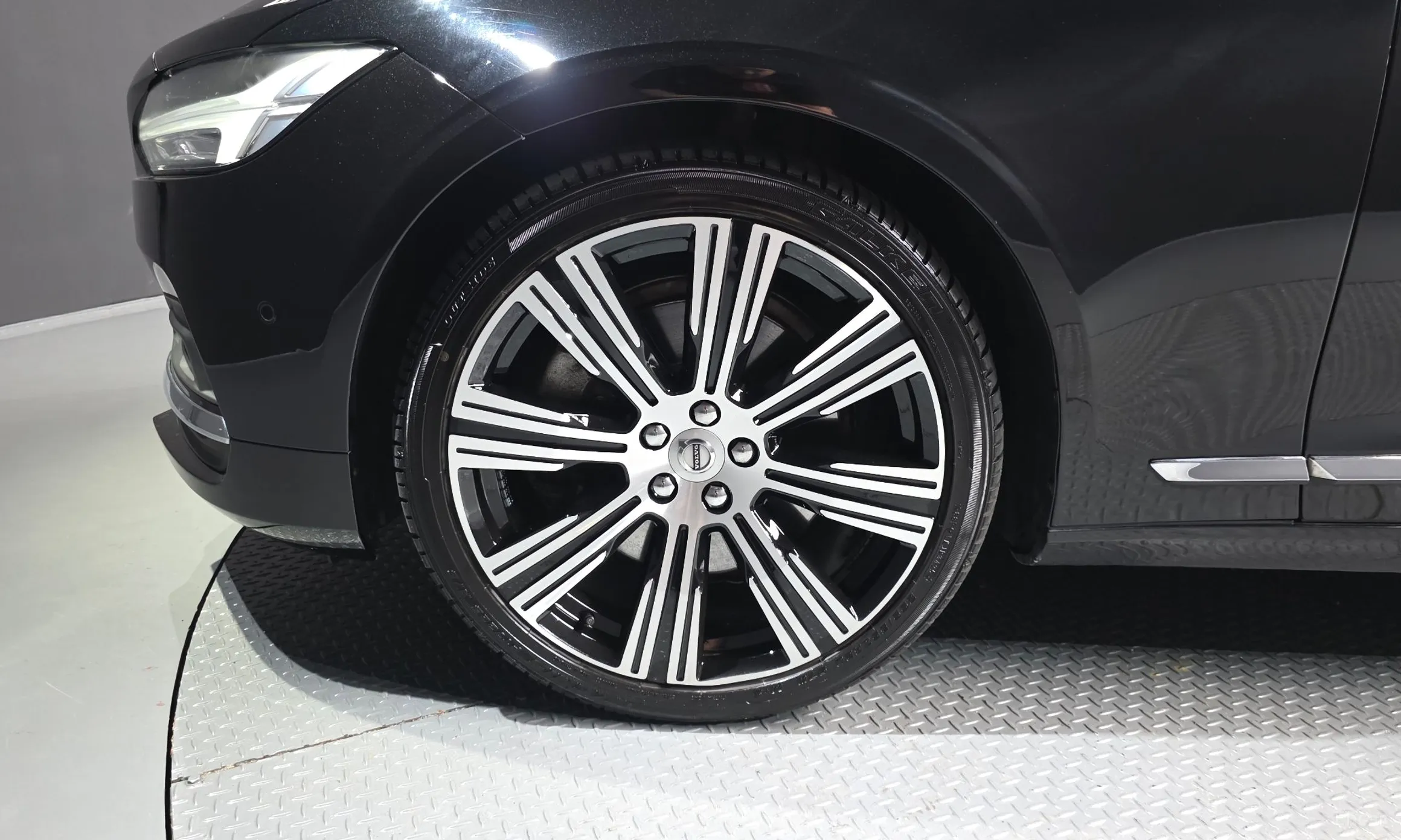 Volvo S90 превью 5