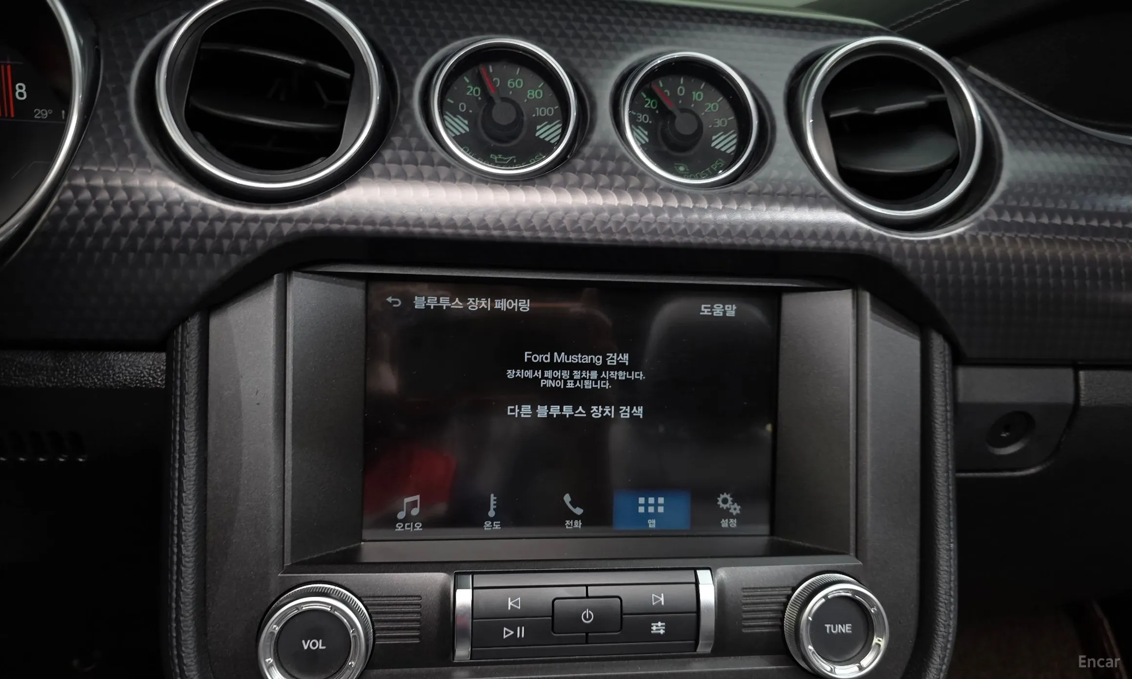Ford Mustang превью 18