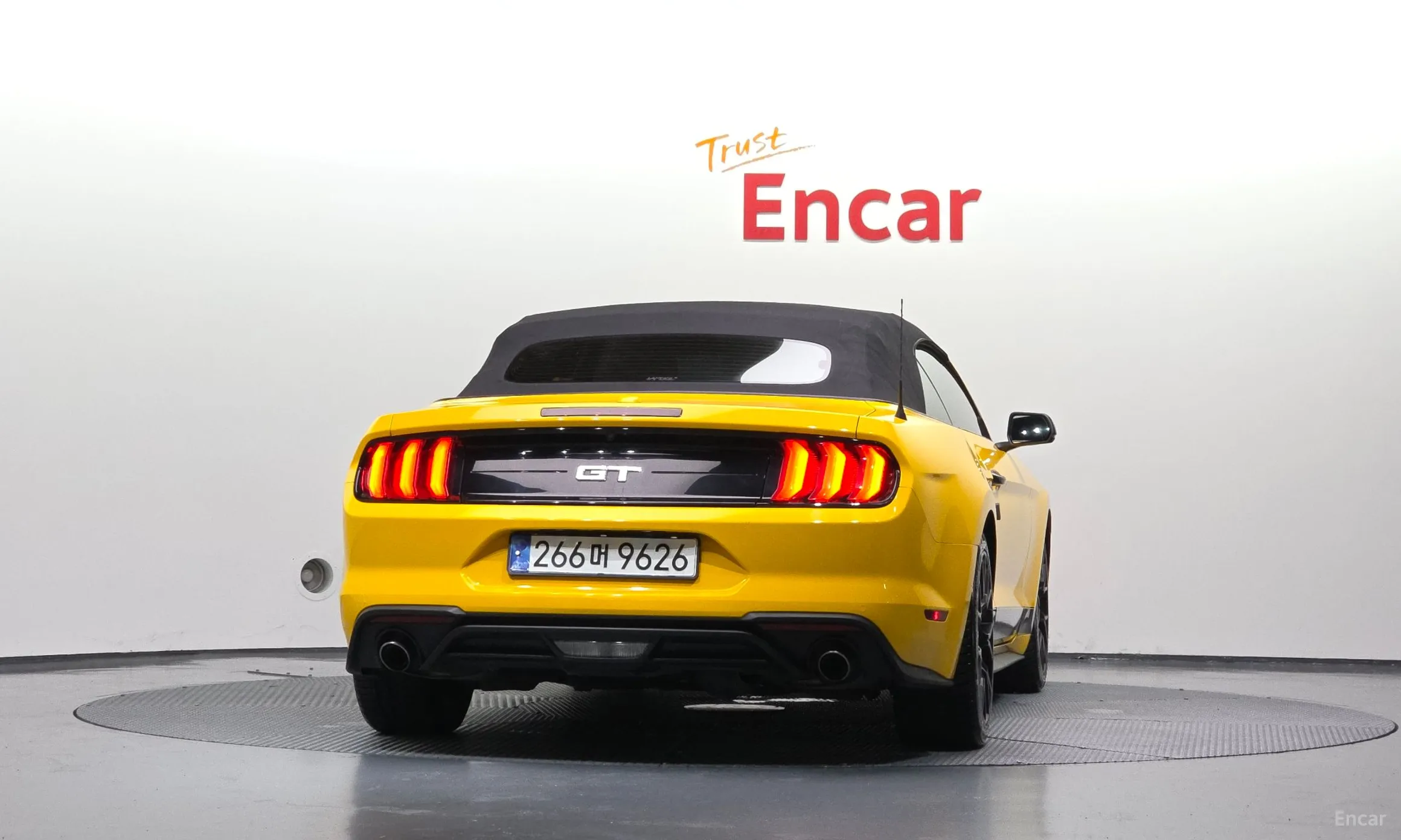 Ford Mustang превью 4