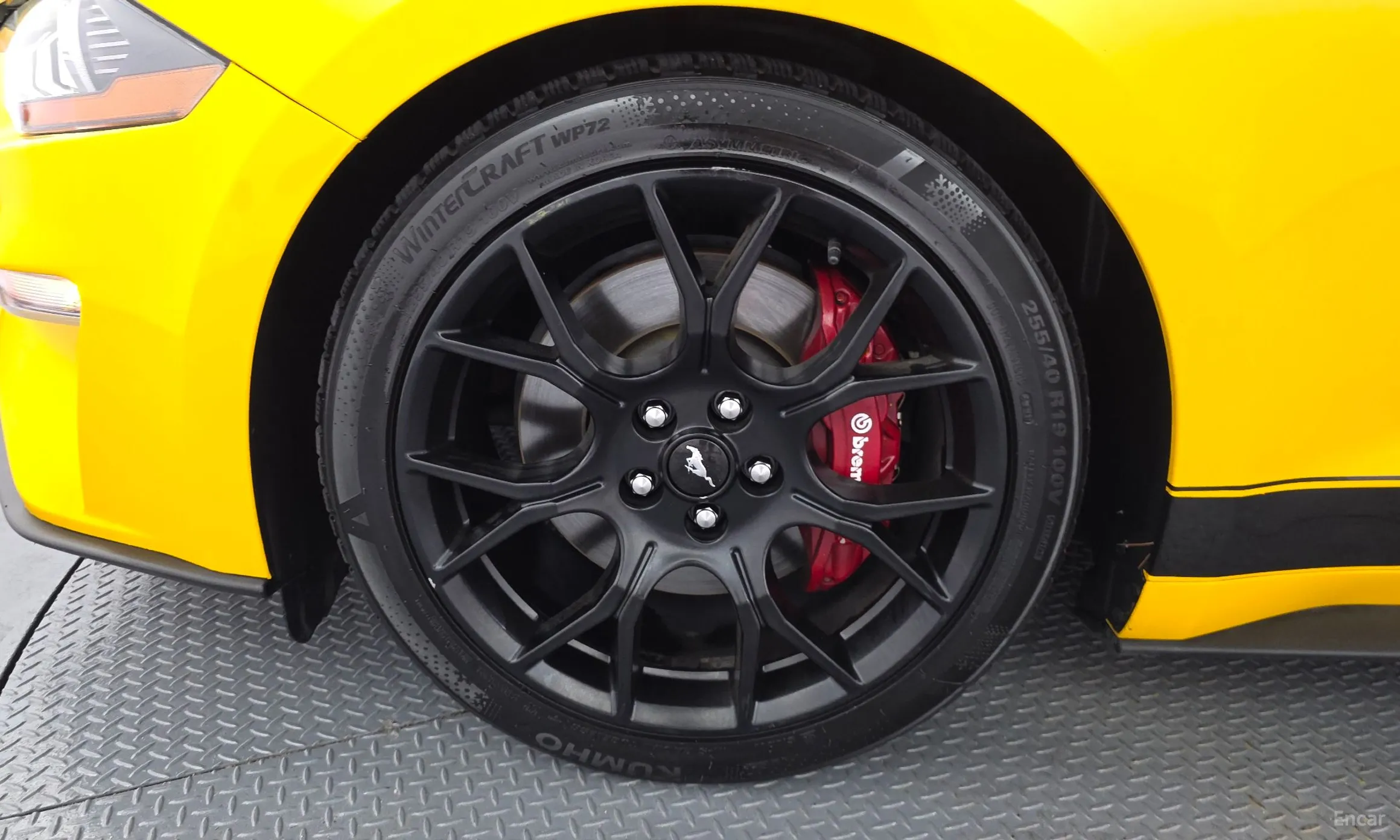 Ford Mustang превью 5