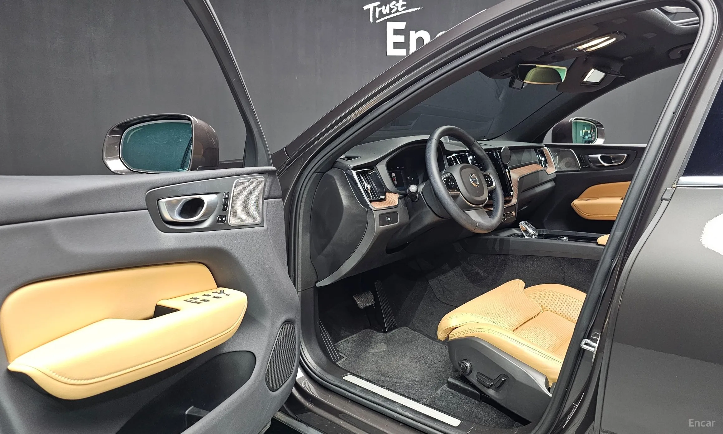 Volvo XC60 Gen 2 превью 10