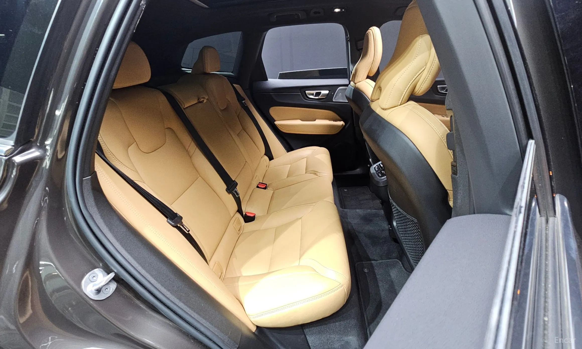 Volvo XC60 Gen 2 превью 11