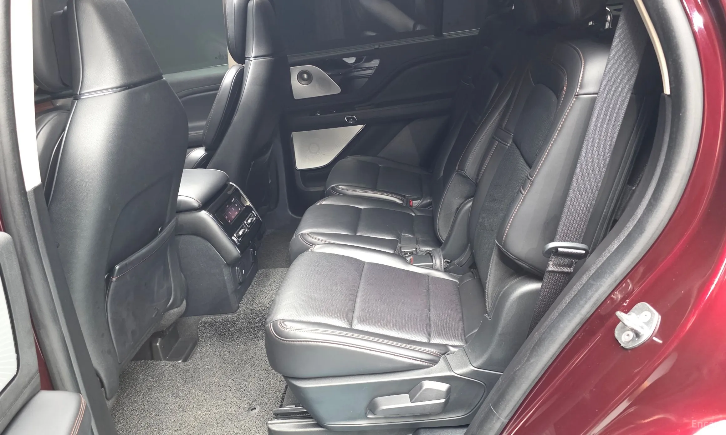 Lincoln Aviator 2nd Generation превью 12