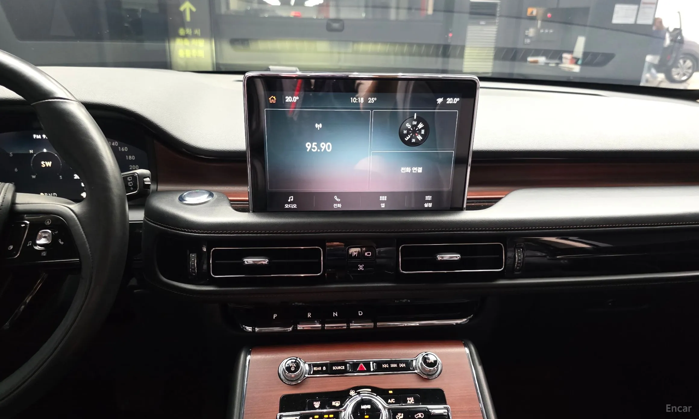 Lincoln Aviator 2nd Generation превью 14