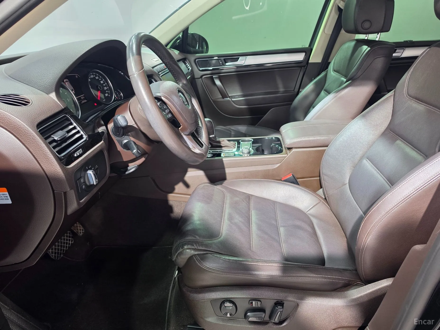 Volkswagen New Touareg превью 12