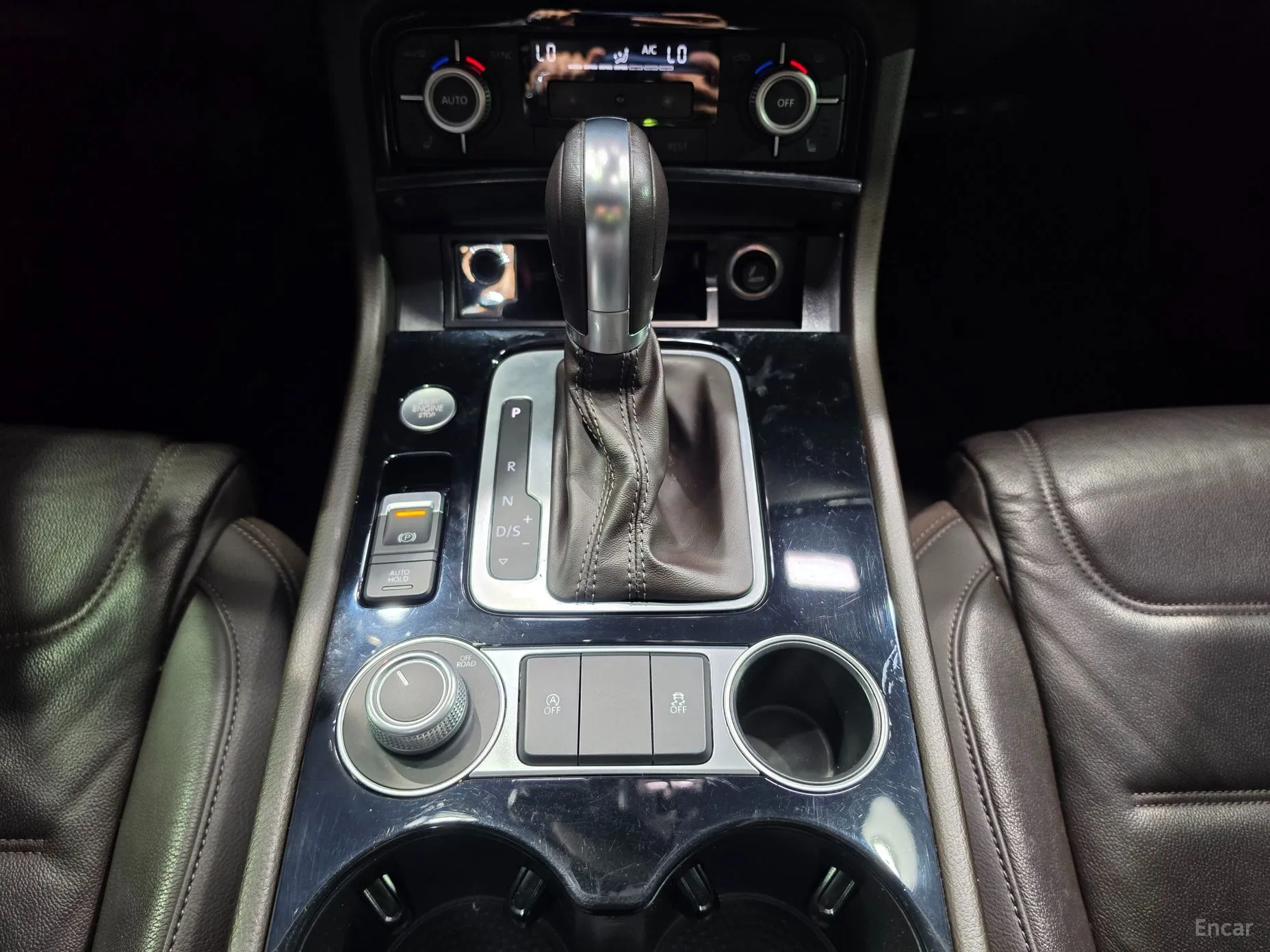 Volkswagen New Touareg превью 15