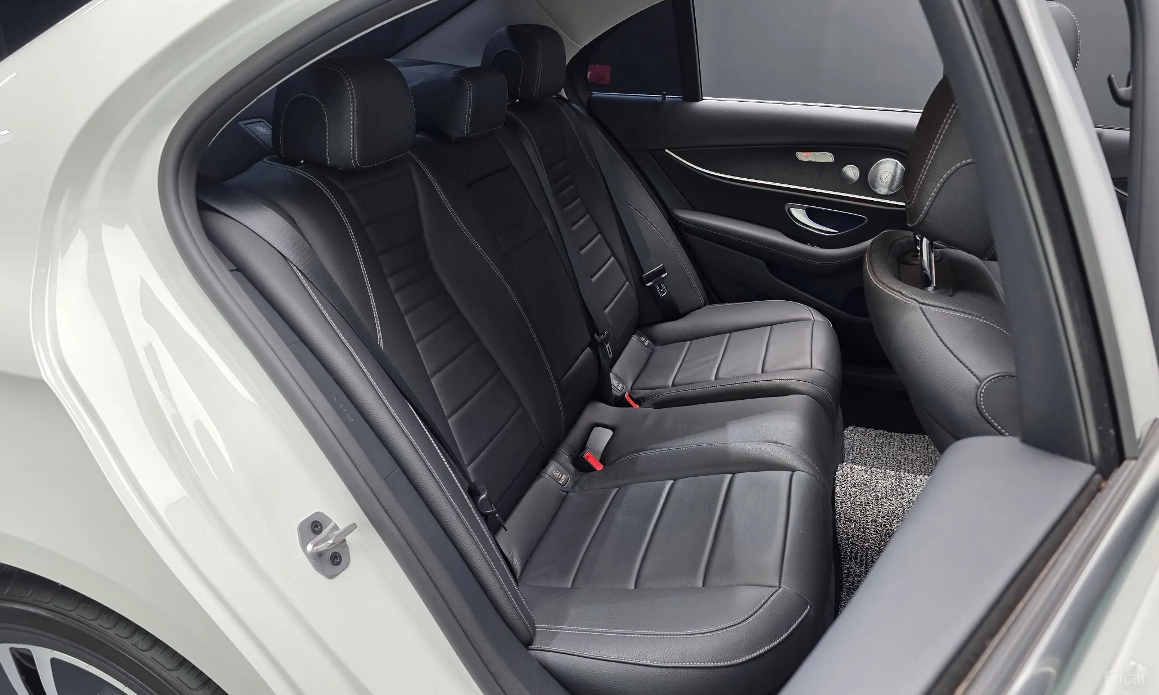 Mercedes Benz E-Class W213 превью 11