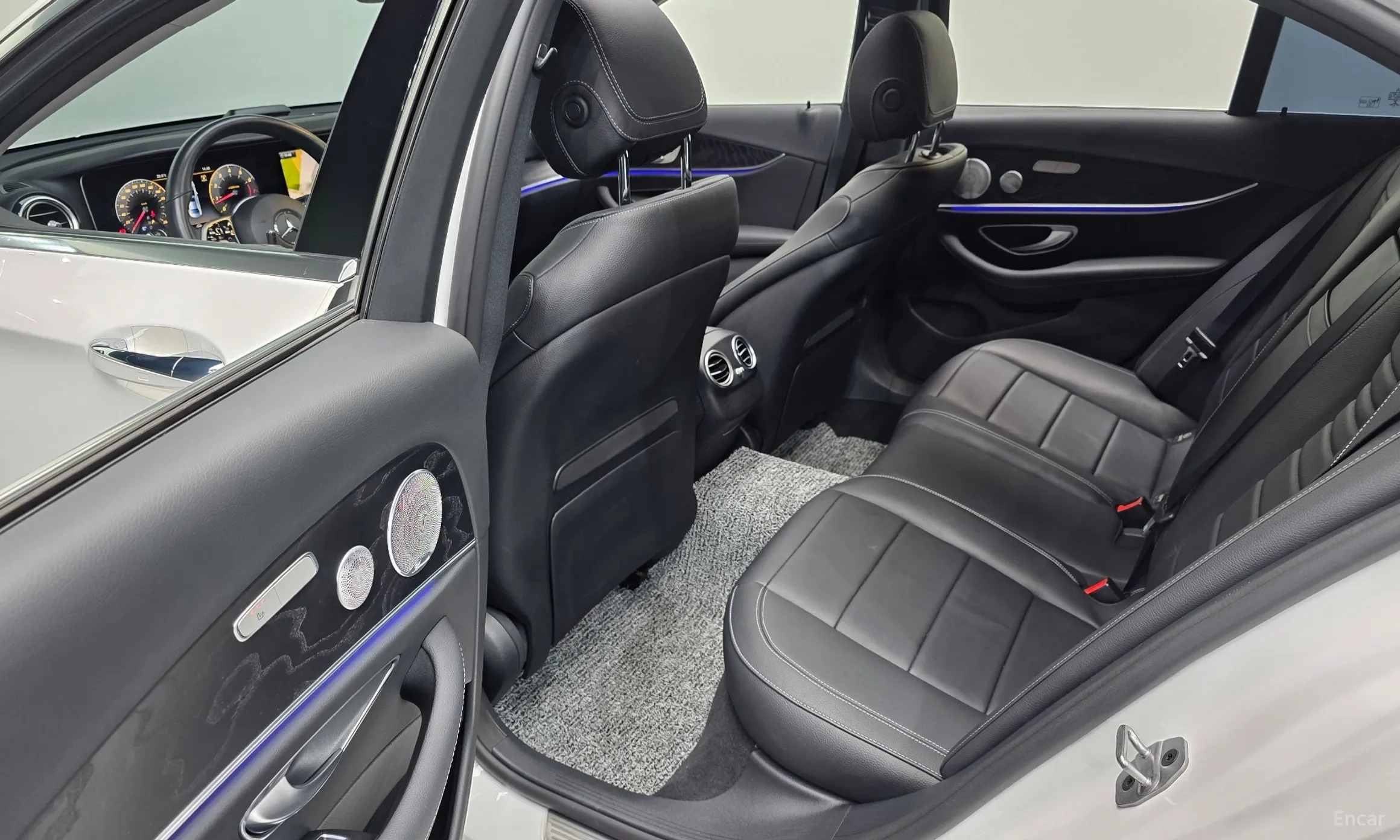 Mercedes Benz E-Class W213 превью 12