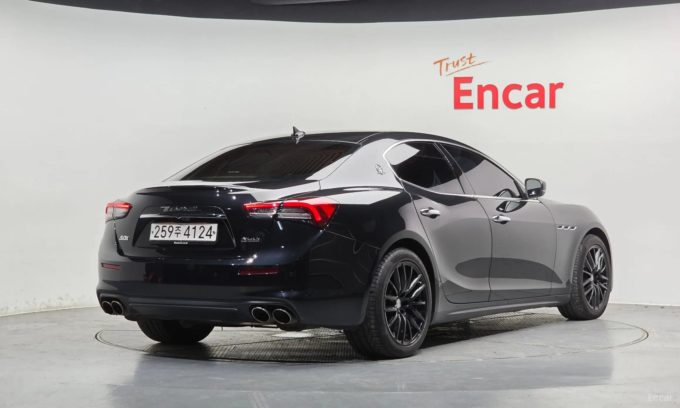 Maserati Ghibli превью 2
