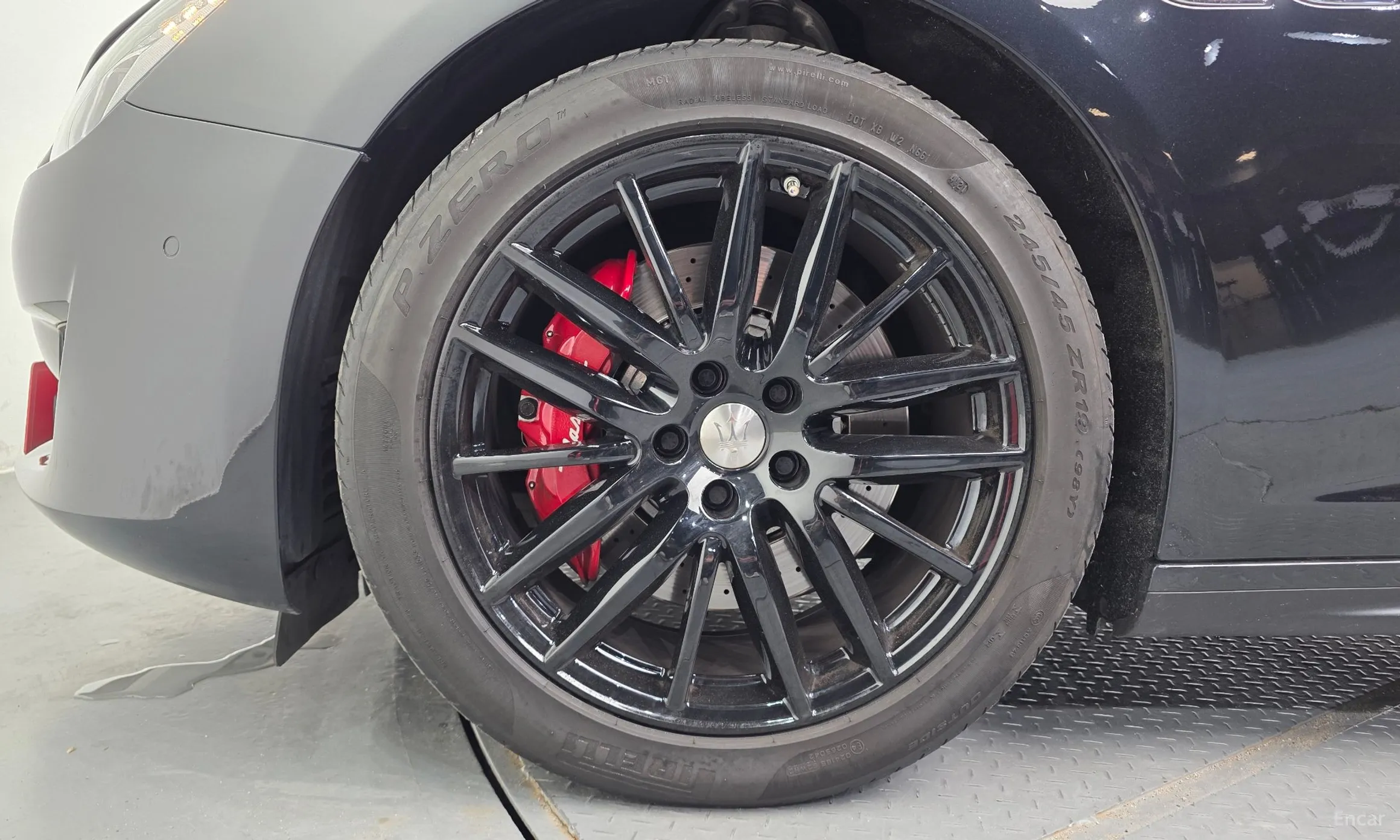 Maserati Ghibli превью 5