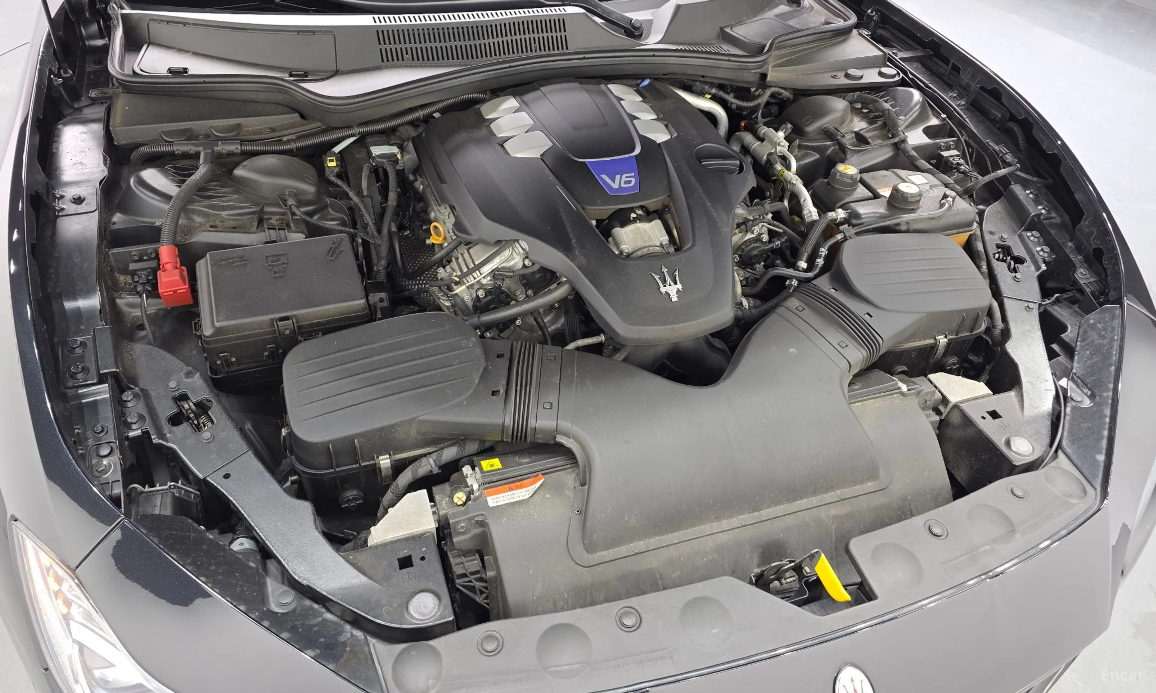 Maserati Ghibli превью 6