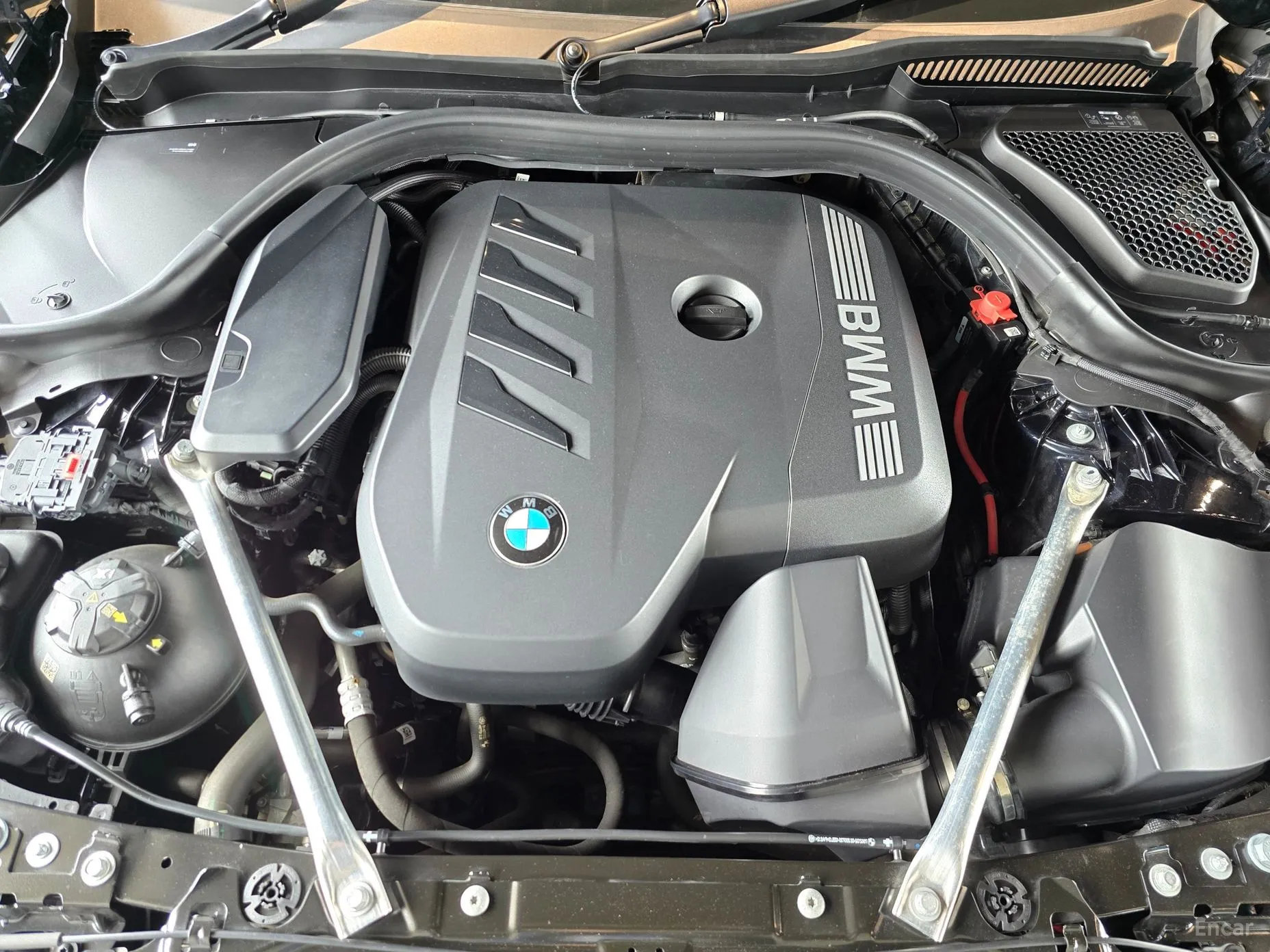 BMW 5 Series (G60) превью 6