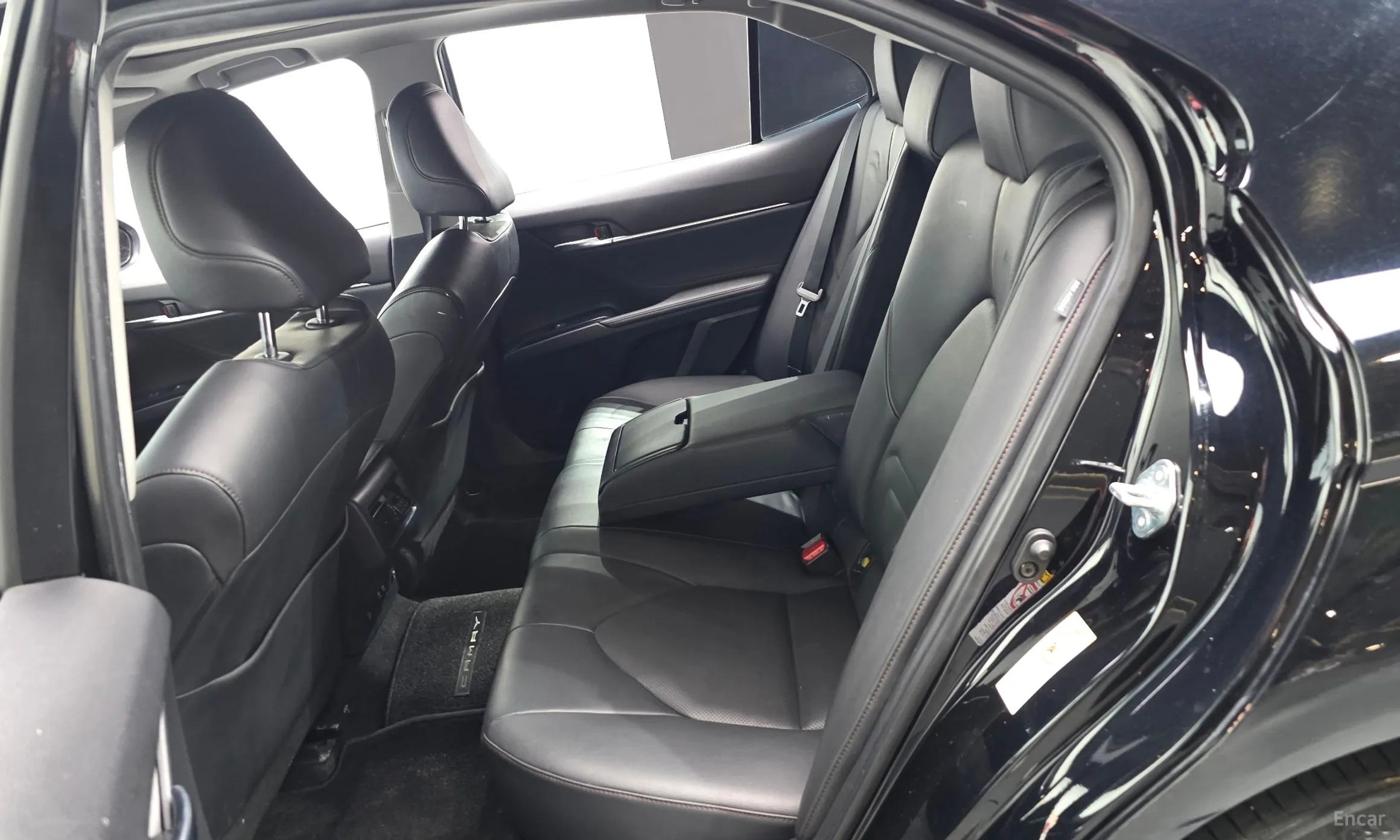 Toyota Camry (XV70) превью 12