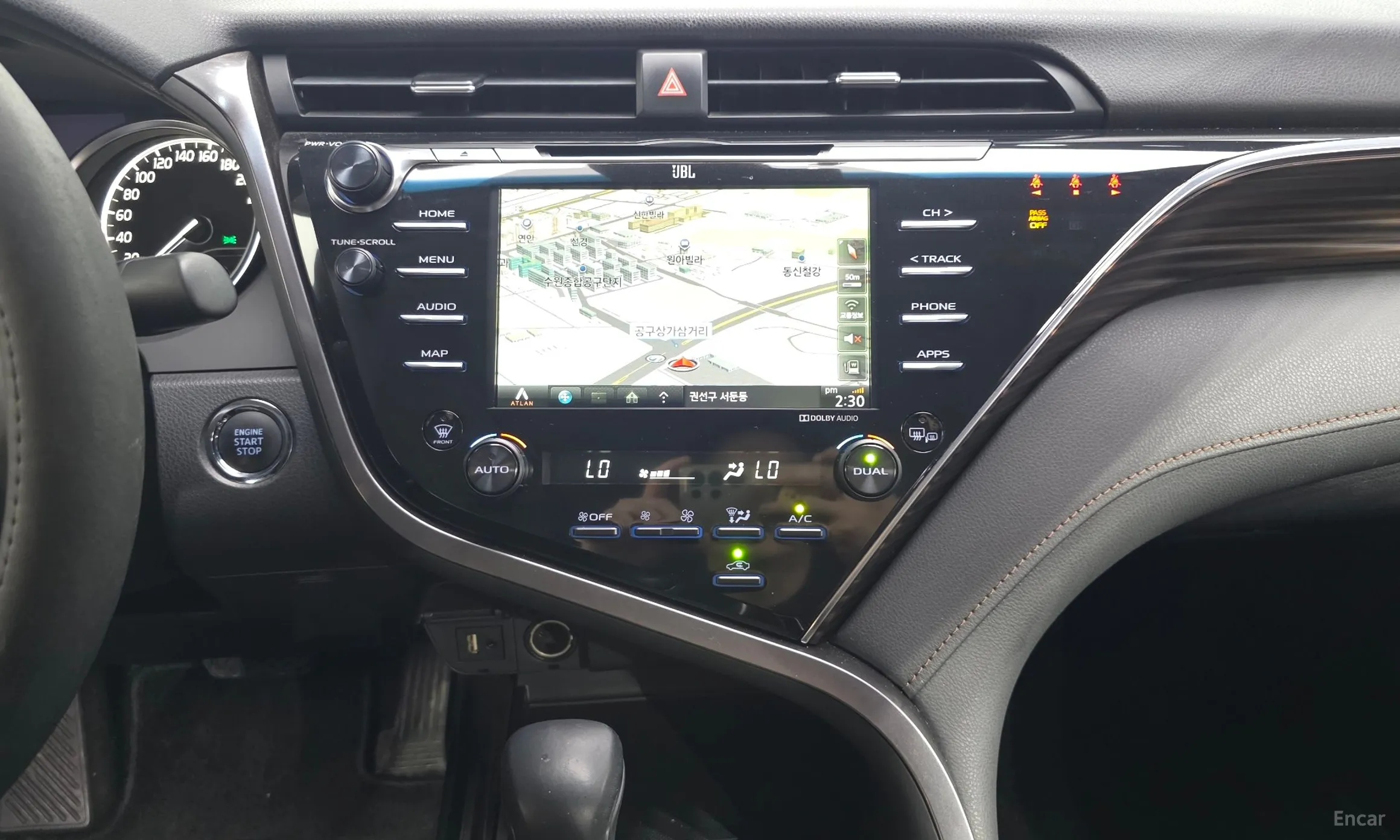 Toyota Camry (XV70) превью 15