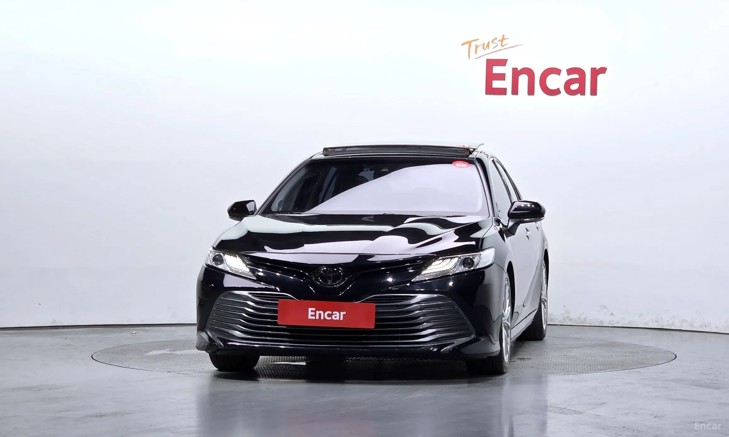 Toyota Camry (XV70) превью 3