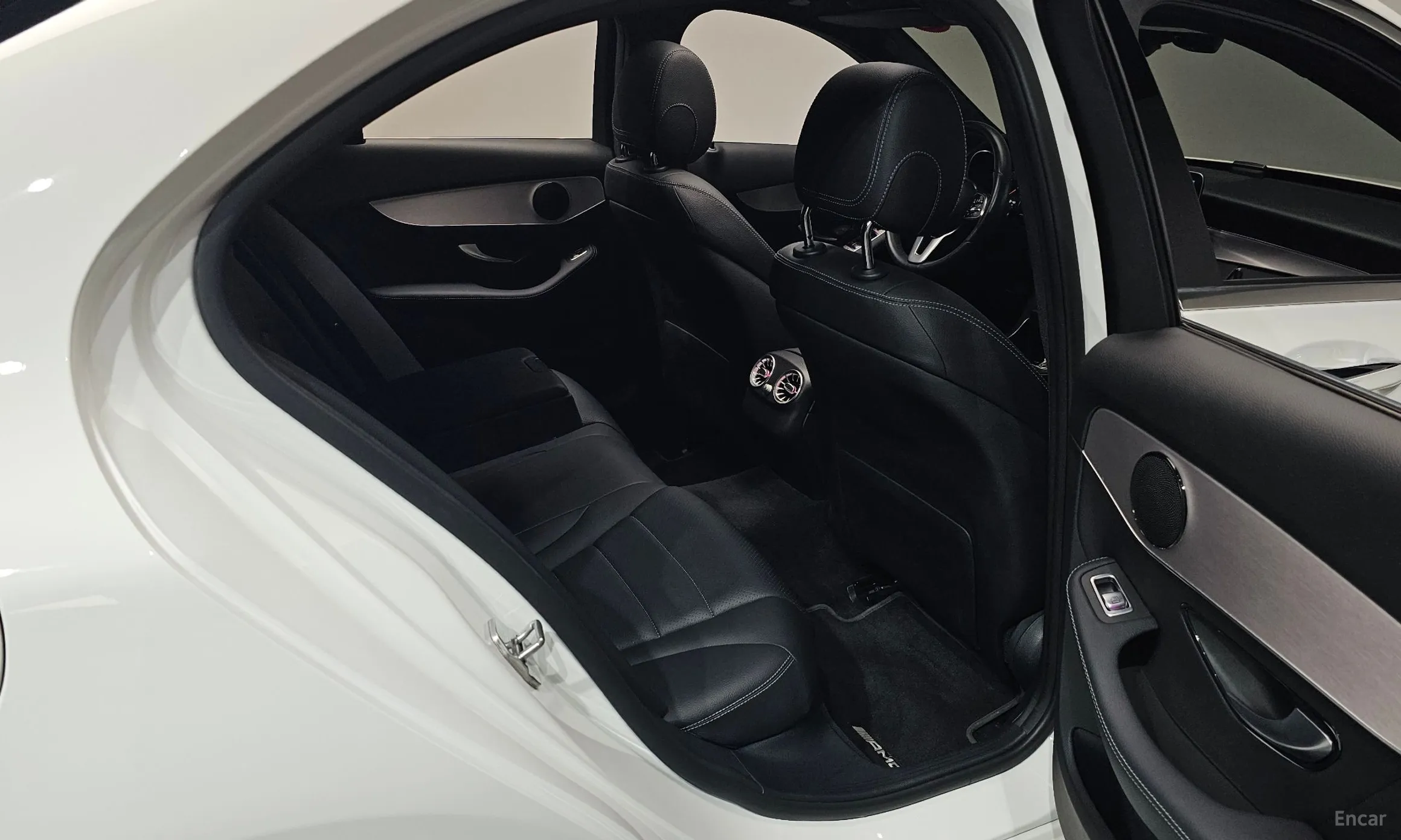 Mercedes Benz C-Class W205 превью 12