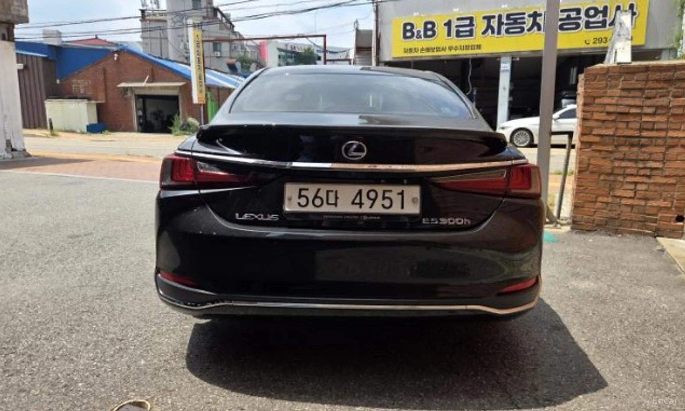 Lexus ES300h 7th Generation превью 3
