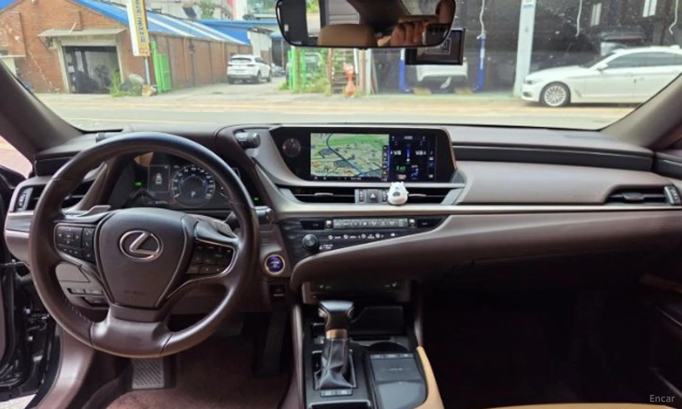 Lexus ES300h 7th Generation превью 7