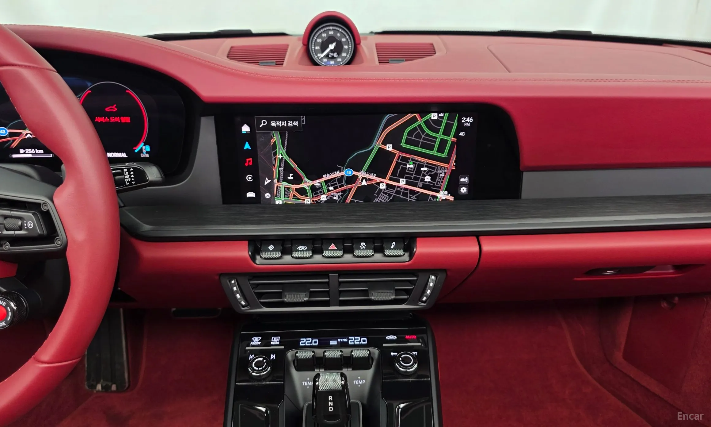 Porsche 911 (992) превью 14