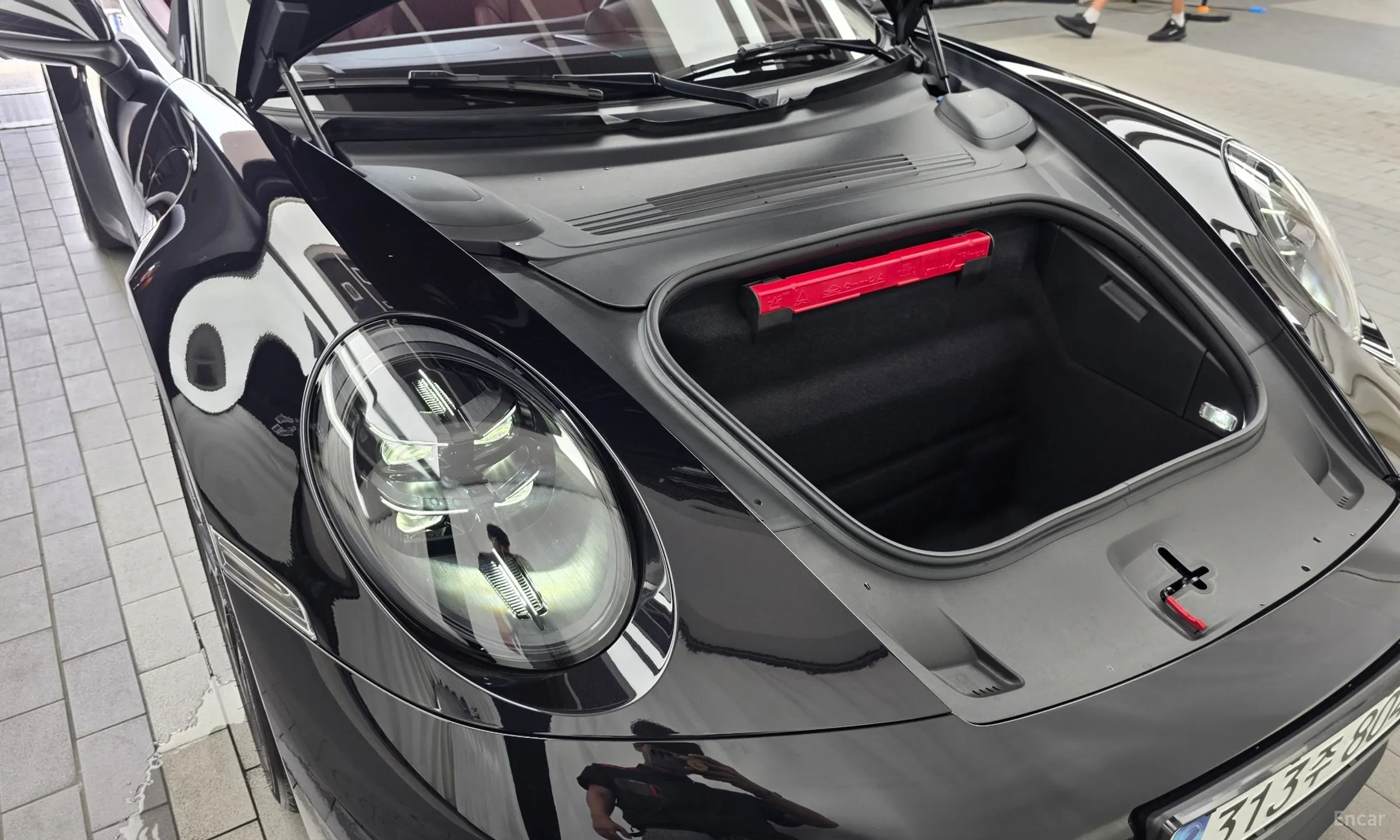Porsche 911 (992) превью 6