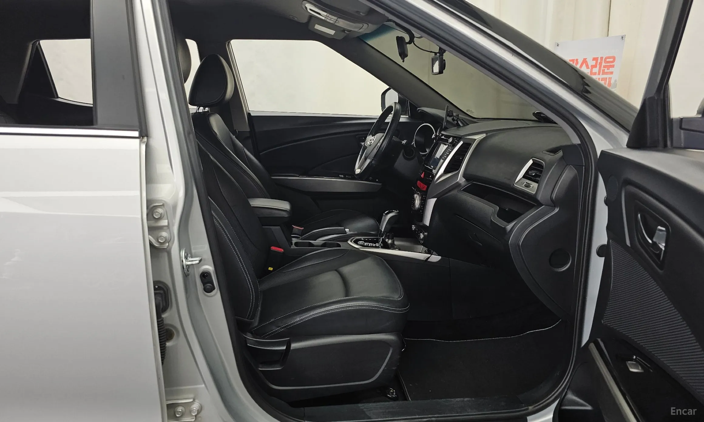 KG Mobility (SsangYong) Tivoli, Lazio превью 11