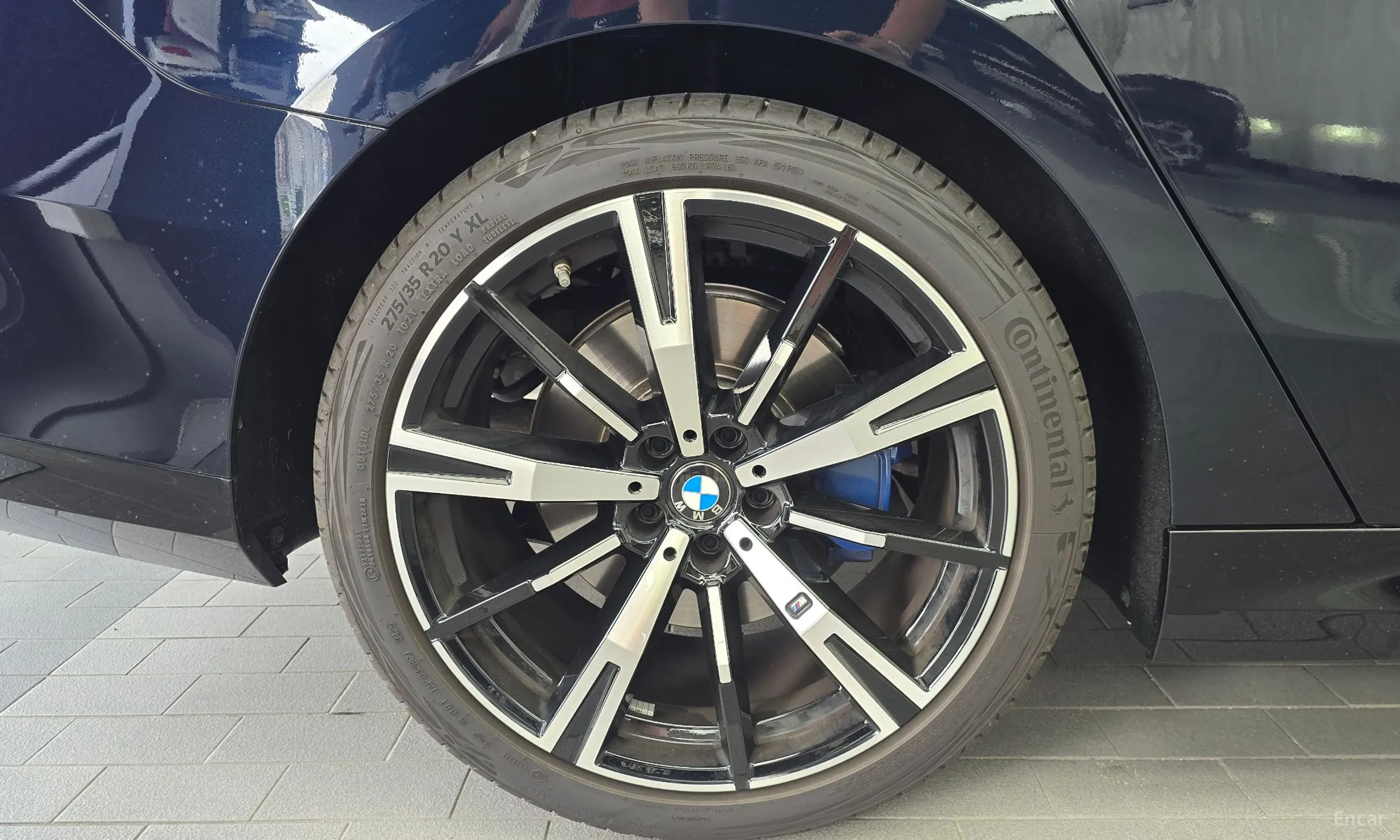 BMW 5 Series (G60) превью 5