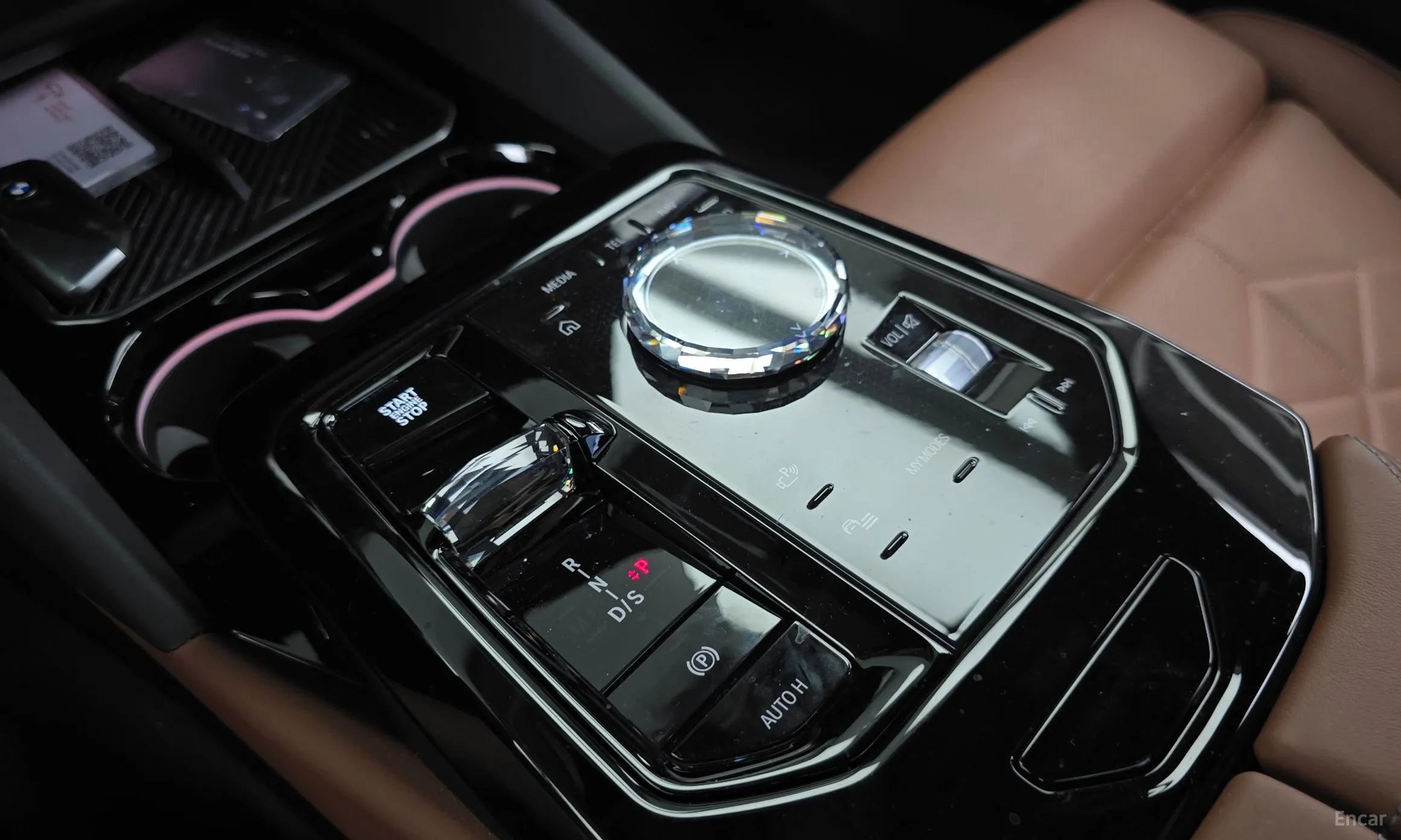 BMW 5 Series (G60) превью 9