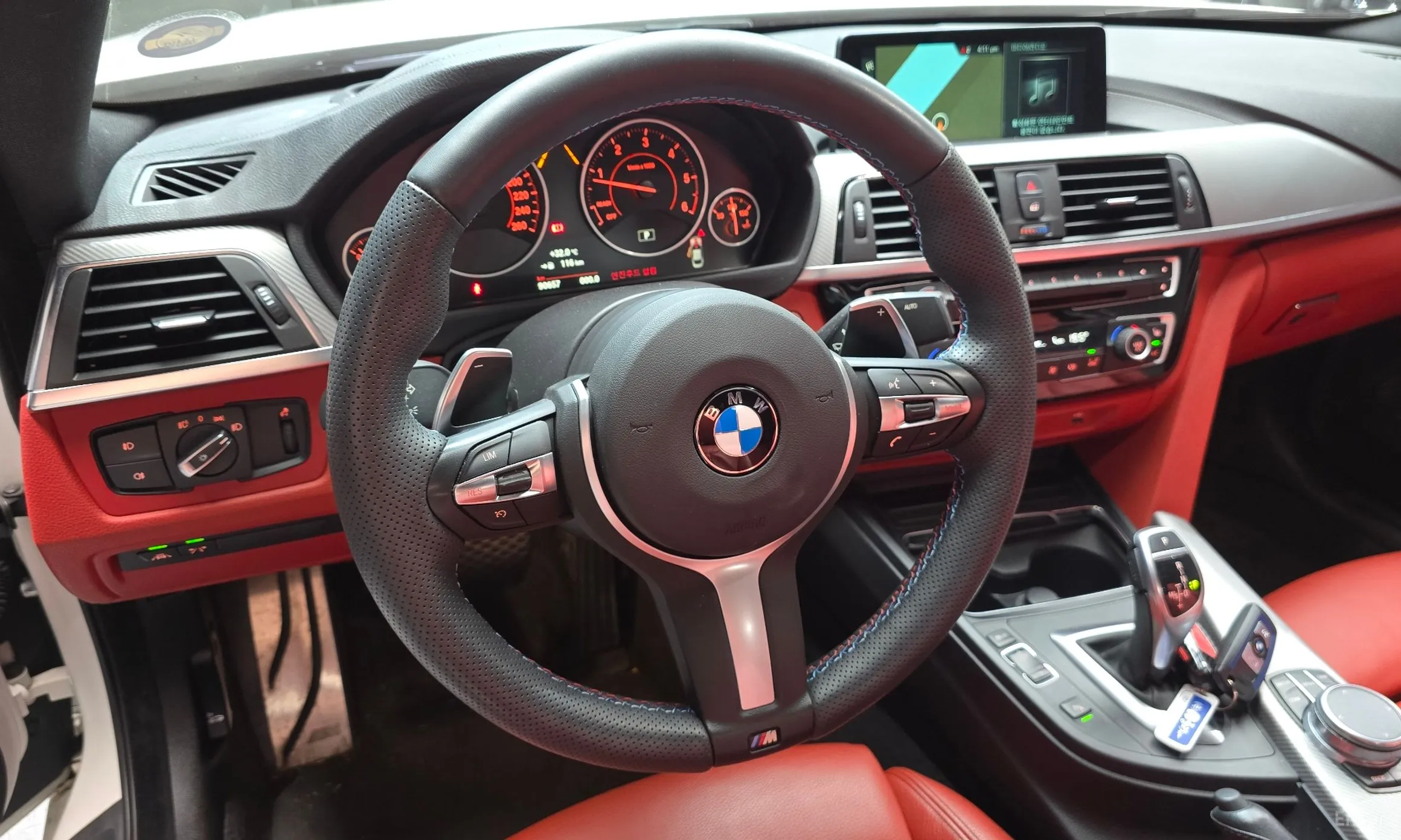 BMW Series 4 (F32) превью 13