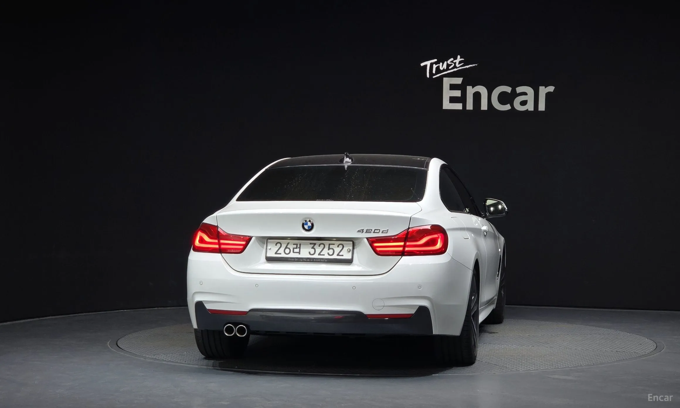BMW Series 4 (F32) превью 4