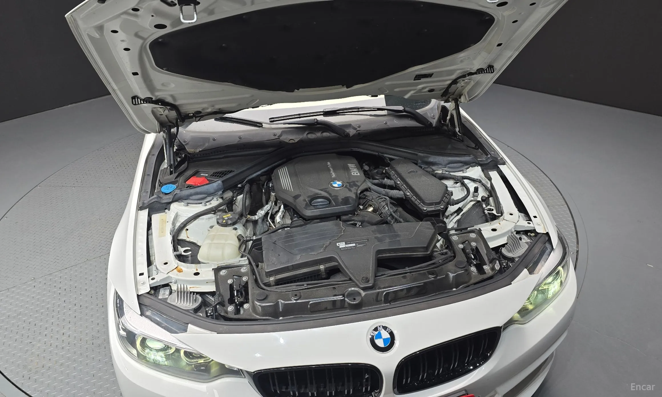 BMW Series 4 (F32) превью 6