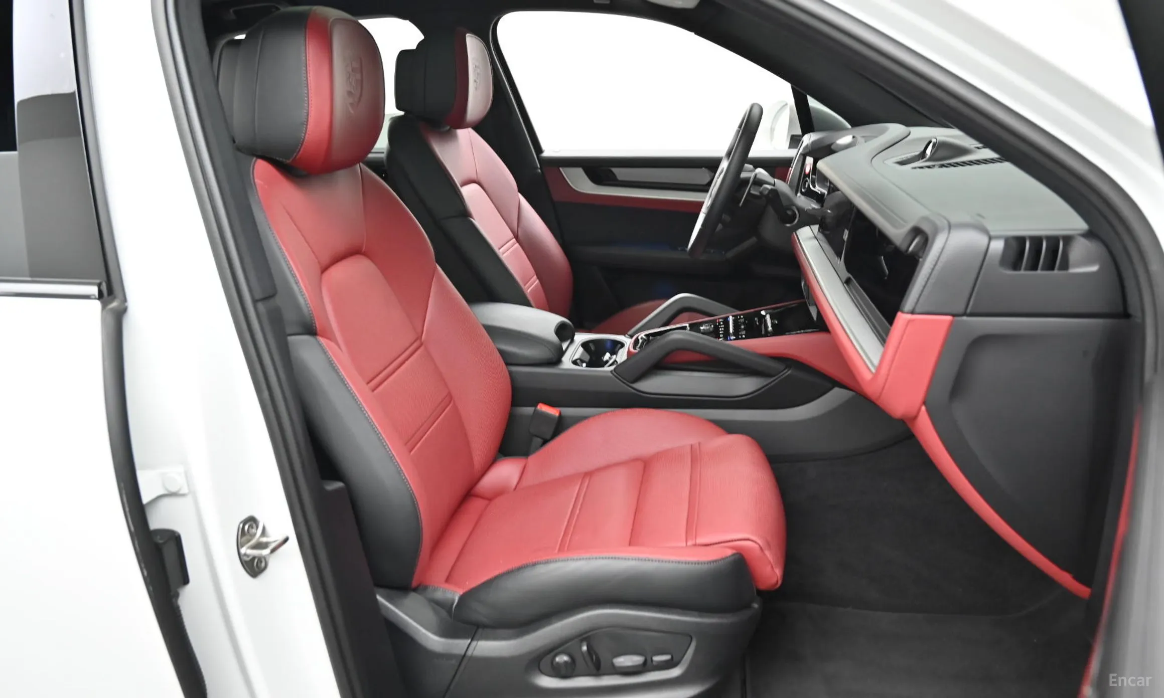 Porsche Cayenne (PO536) превью 10