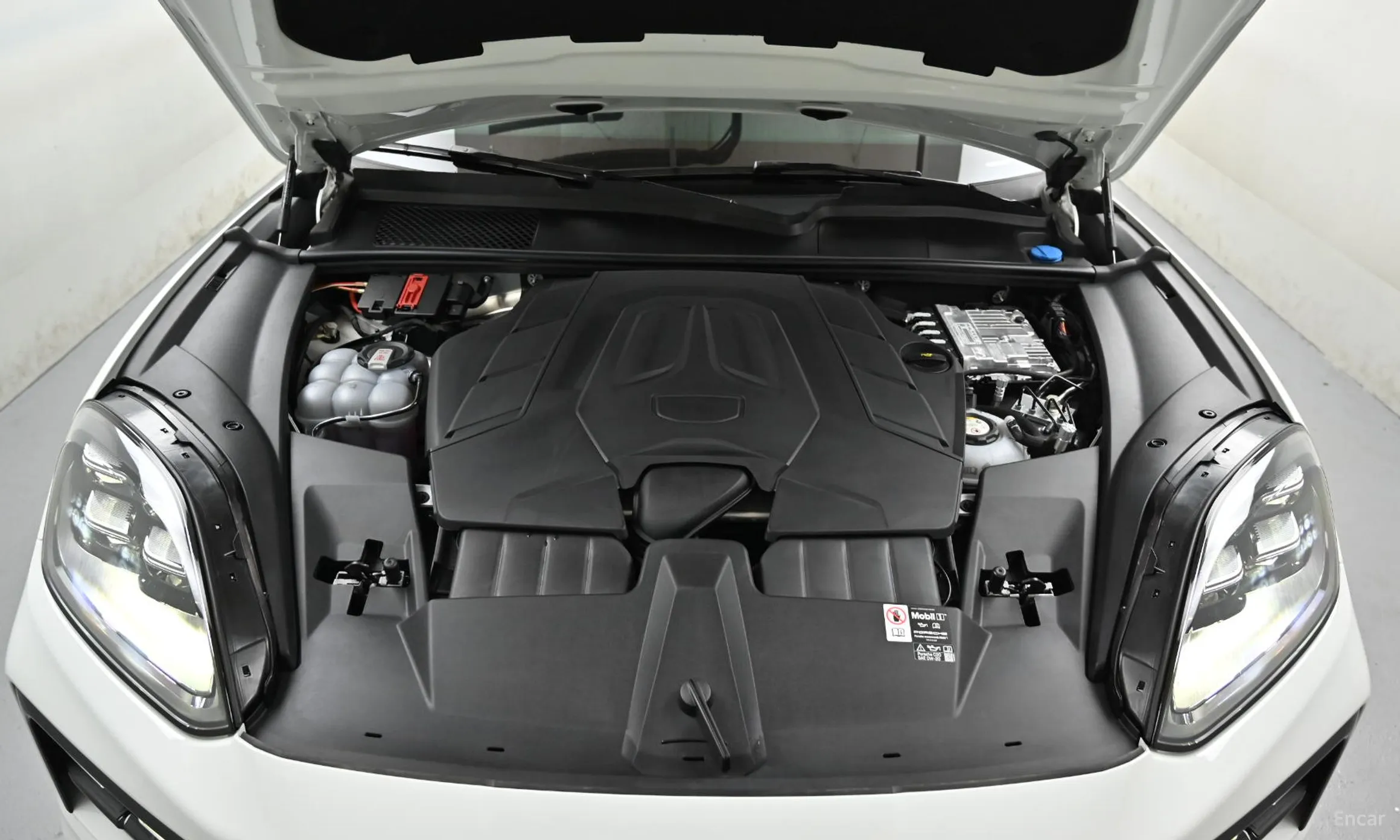 Porsche Cayenne (PO536) превью 6