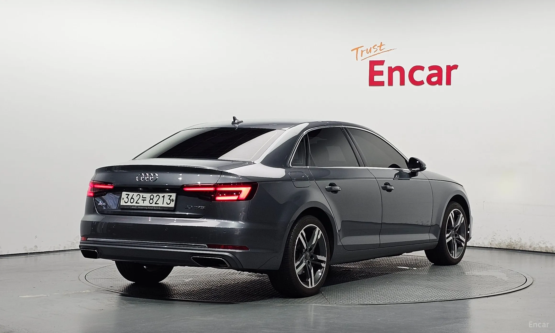 Audi A4 (B9)