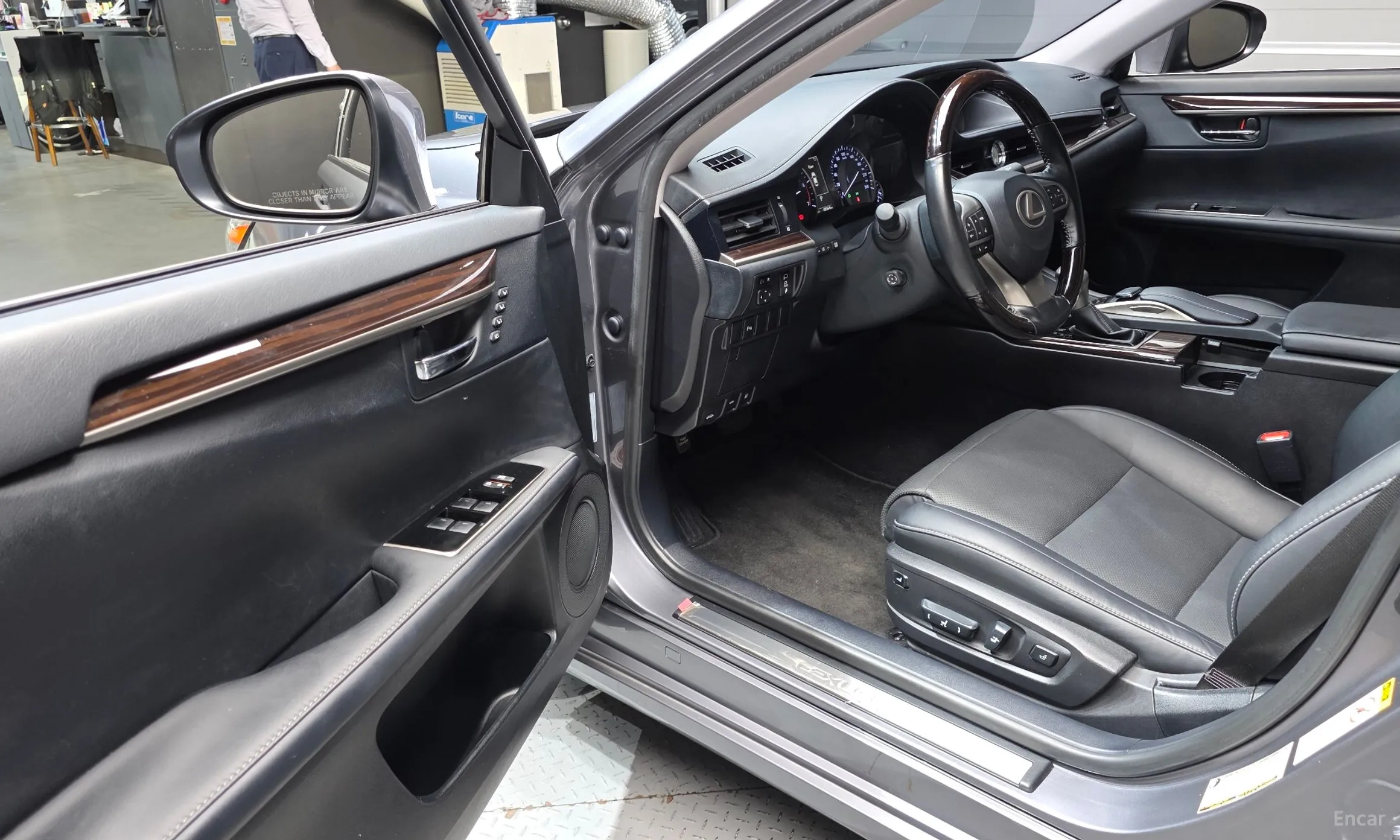 Lexus New ES350 превью 10