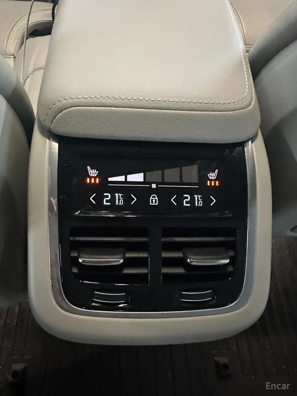 Volvo XC60 Gen 2 превью 16