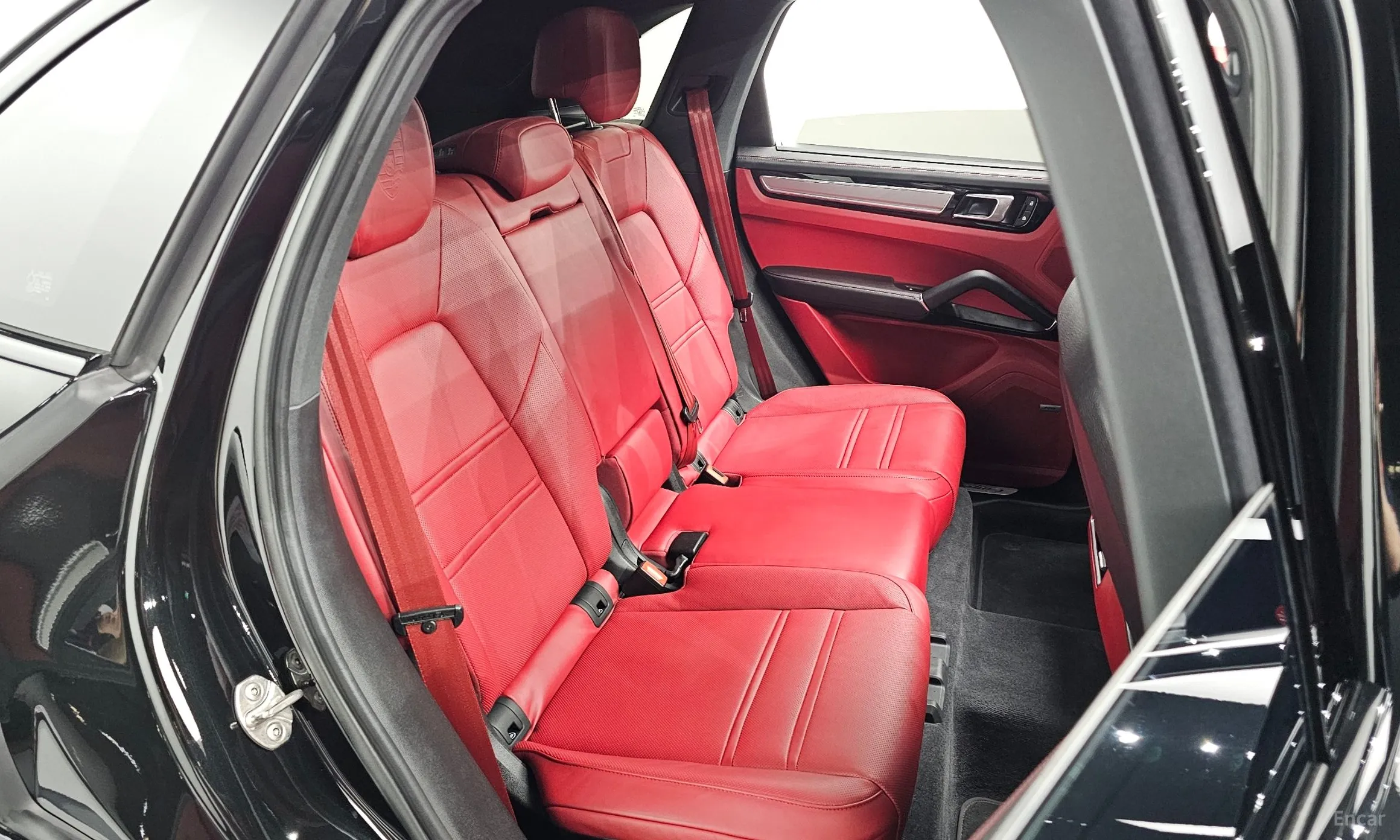 Porsche Cayenne (PO536) превью 11