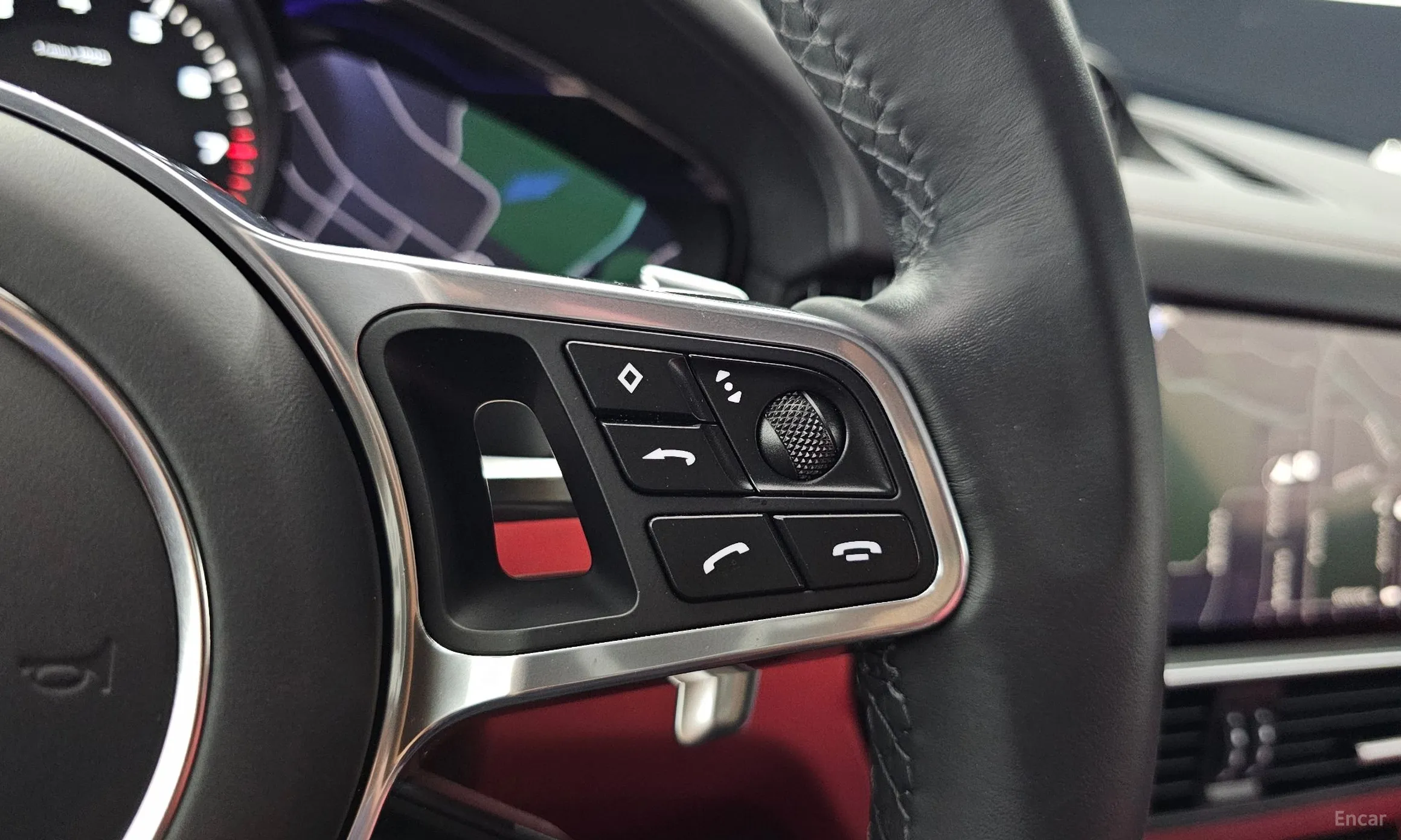 Porsche Cayenne (PO536) превью 19