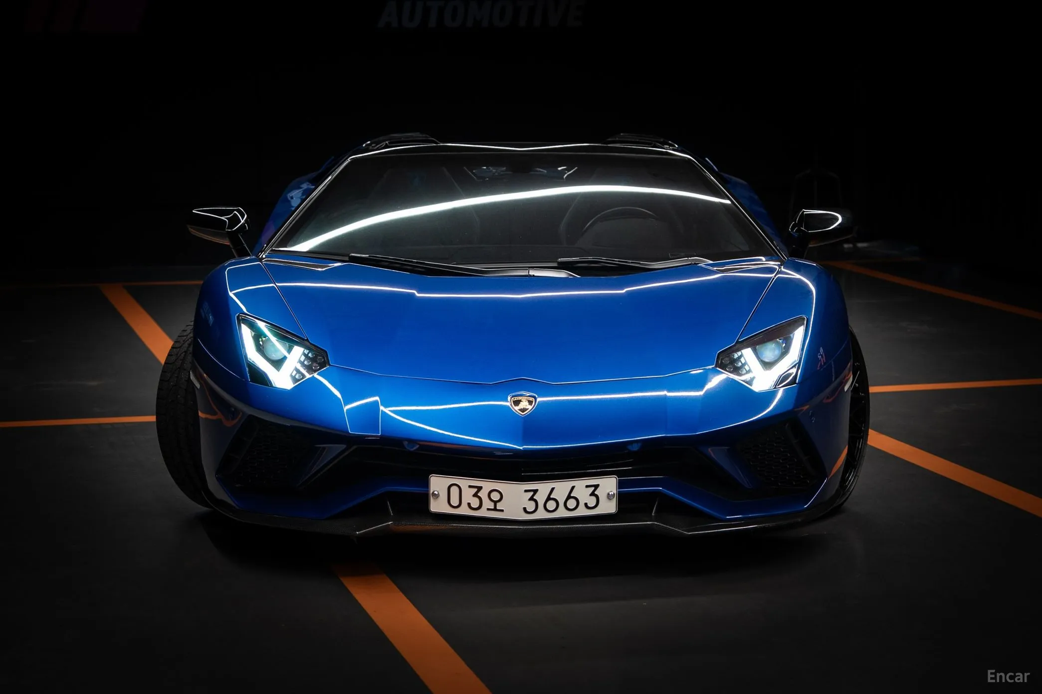 Lamborghini Aventador
