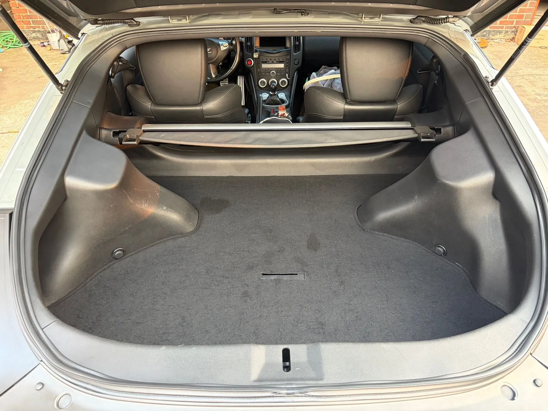 Nissan 370Z превью 16