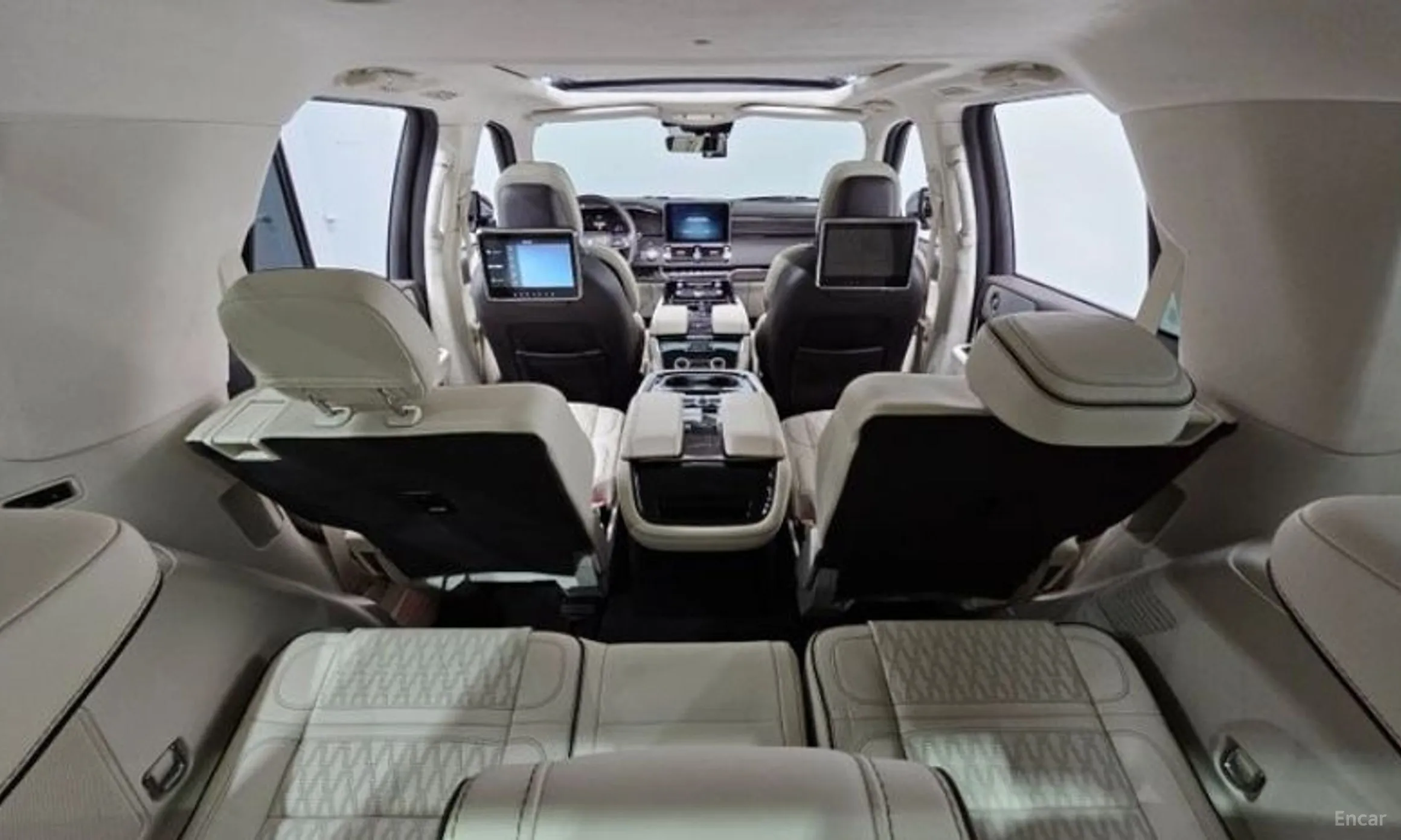 Lincoln Navigator 4th generation превью 8