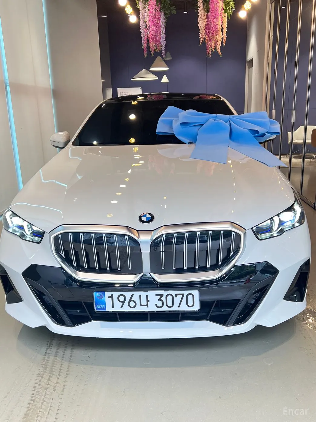 BMW 5 Series (G60) превью 3