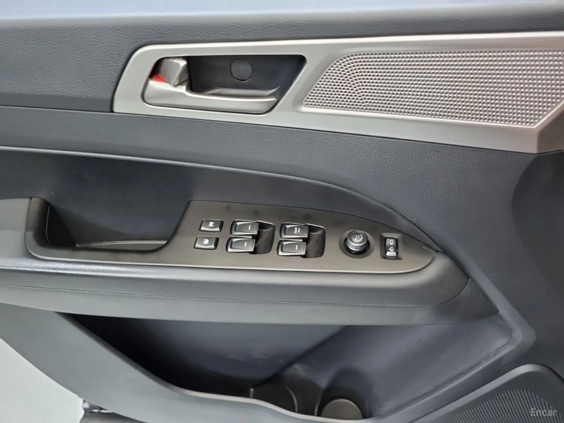 KG Mobility (SsangYong) Rexton Sports превью 12