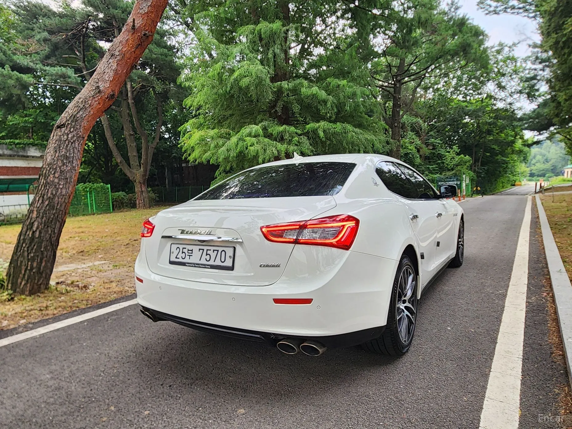 Maserati Ghibli превью 10